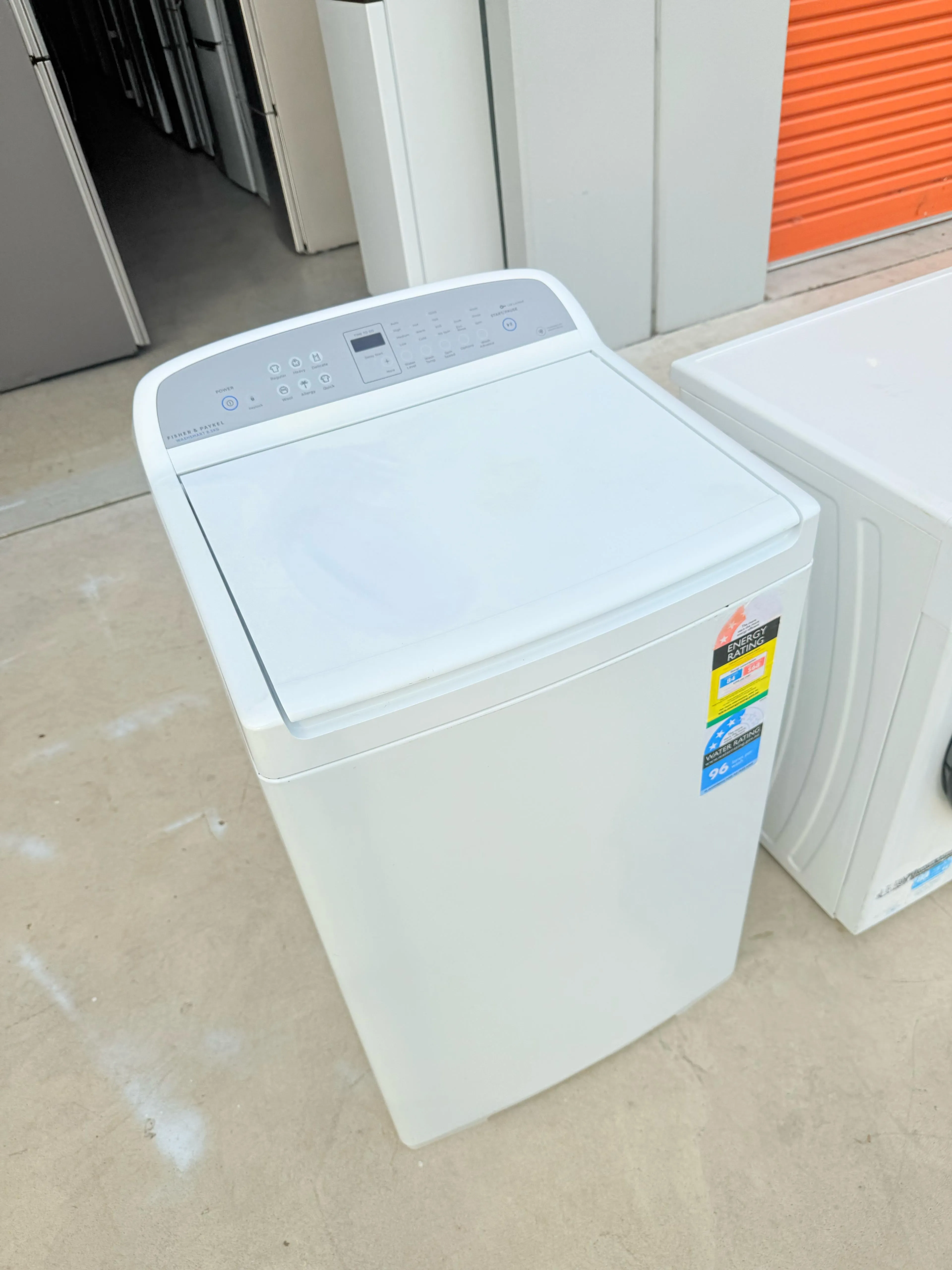**FISHER & PAYKEL 8.5KGS TOP LOADER WASHING MACHINE**