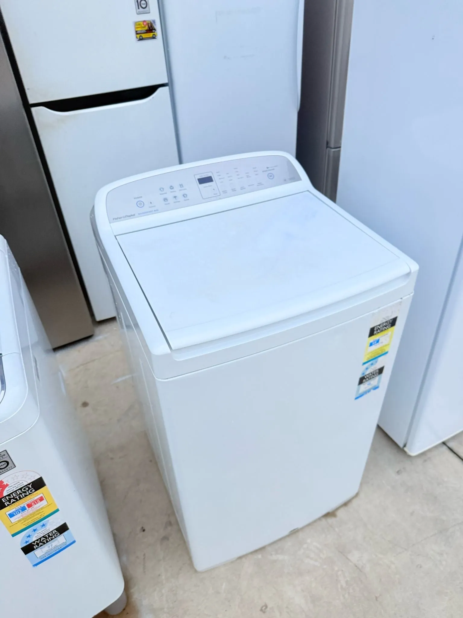 **FISHER & PAYKEL 8KGS TOP LOADER WASHING MACHINE (k)**