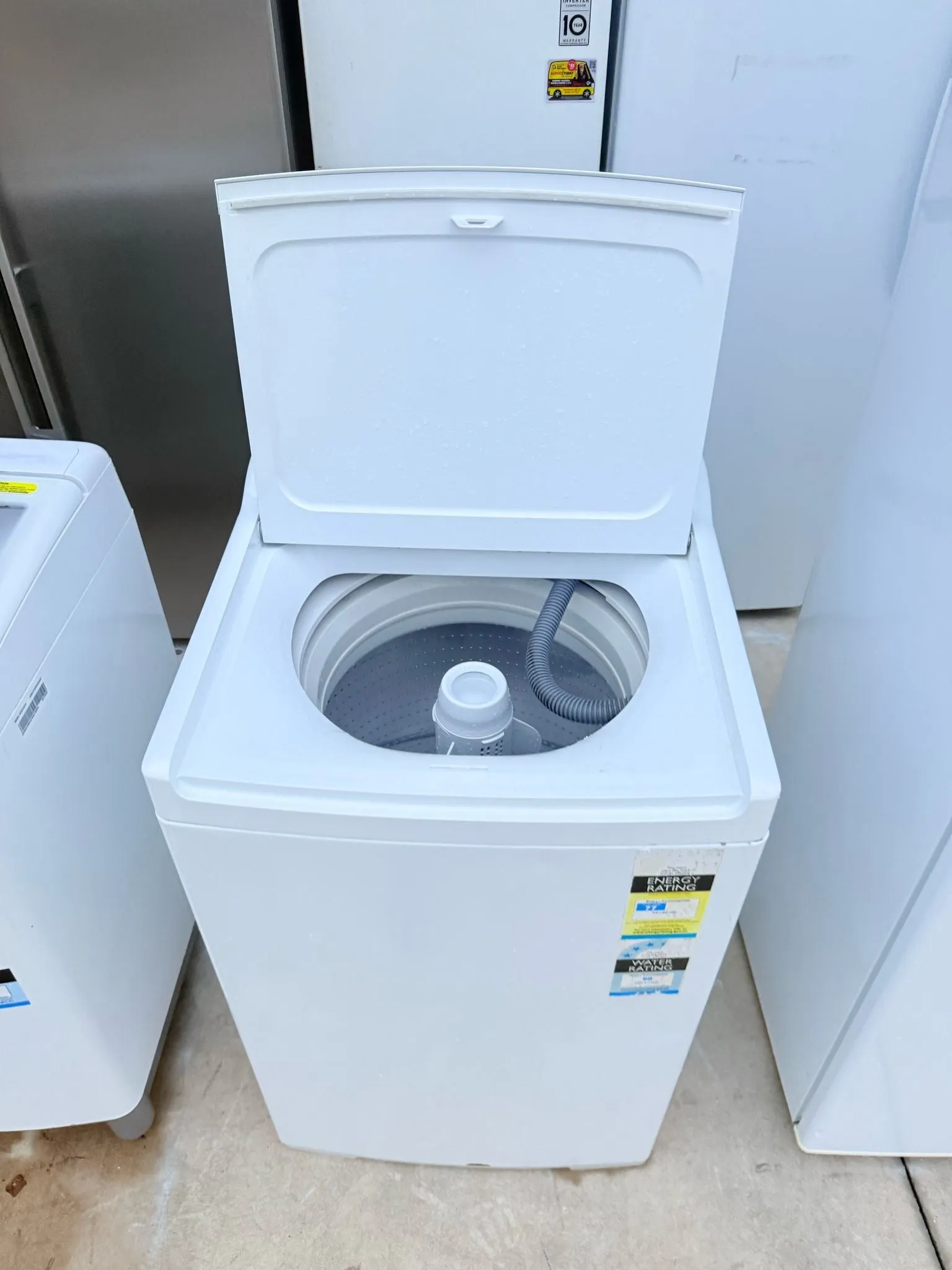 **FISHER & PAYKEL 8KGS TOP LOADER WASHING MACHINE (k)**