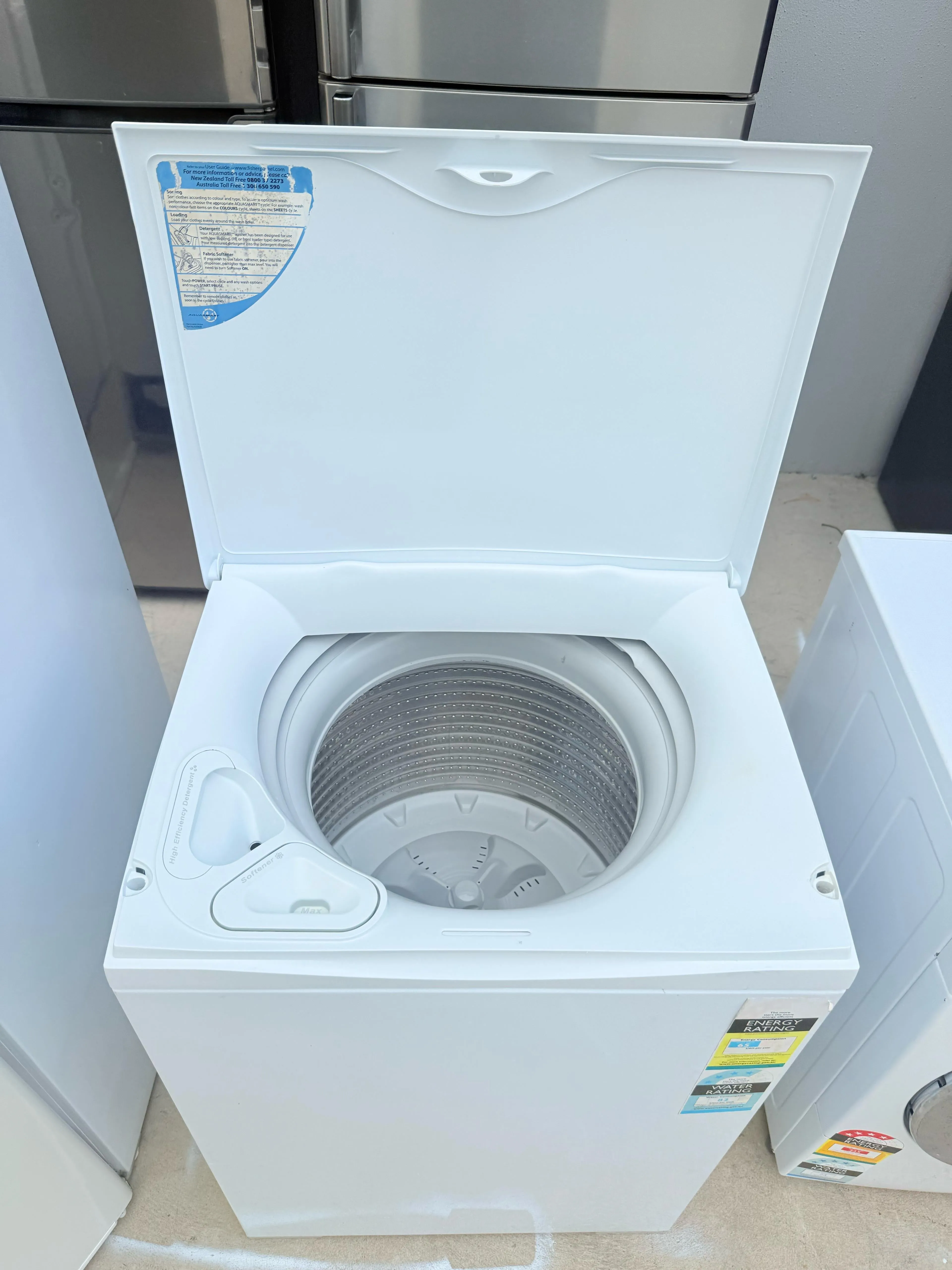 **FISHER & PAYKEL 8KGS TOP LOADER WASHING MACHINE**