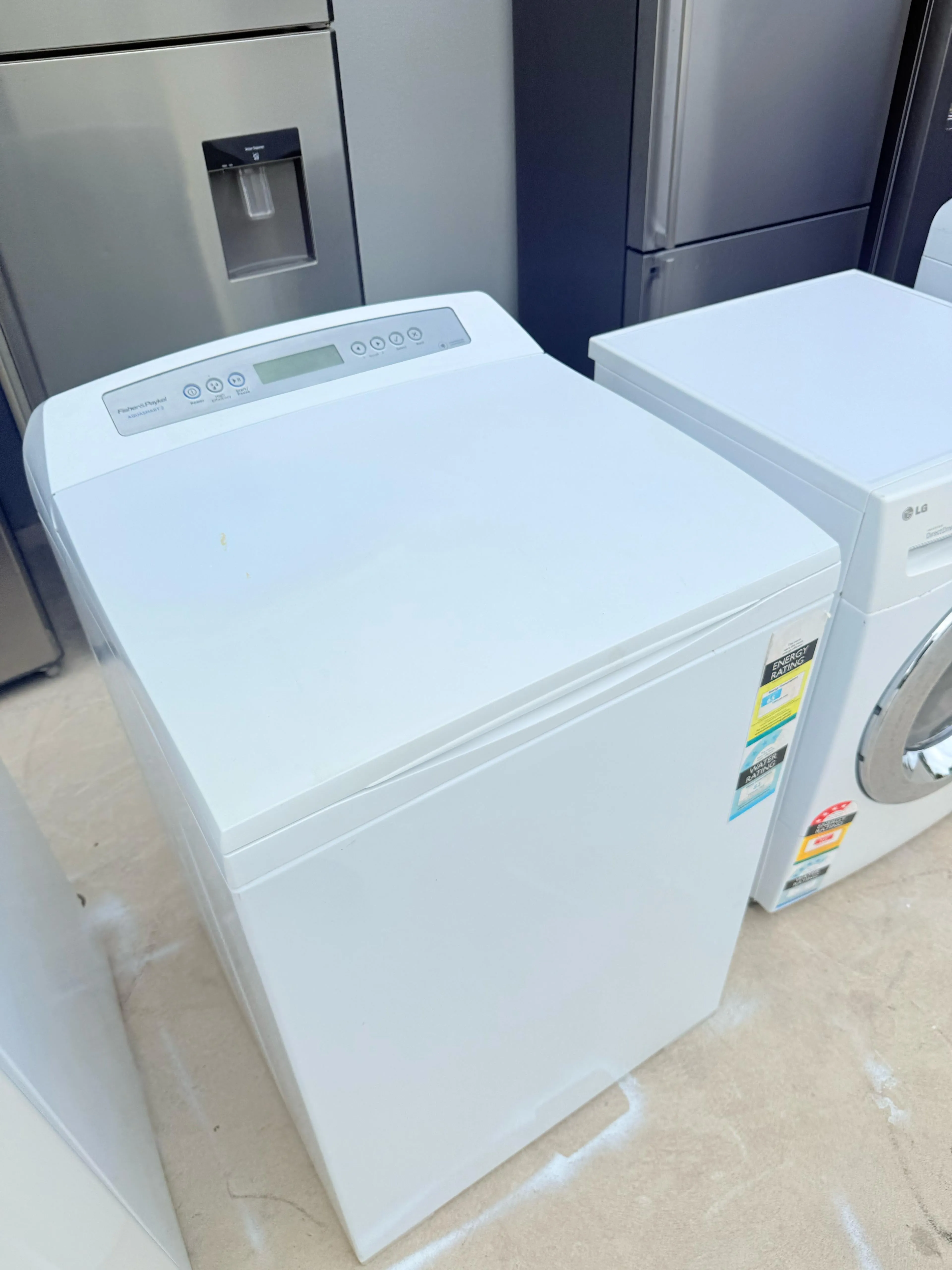 **FISHER & PAYKEL 8KGS TOP LOADER WASHING MACHINE**