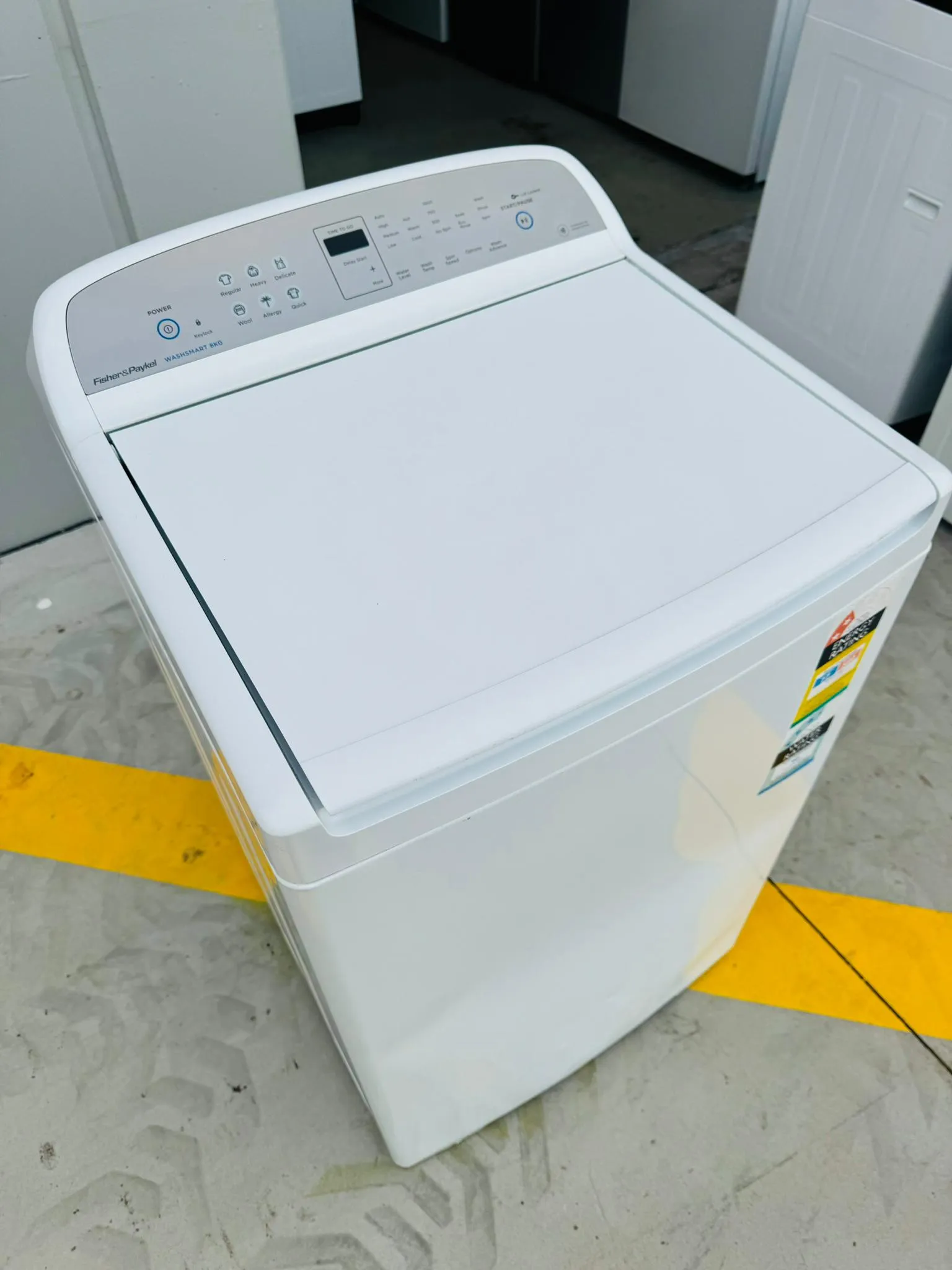 FISHER & PAYKEL 8KGS  TOP LOADER WASHINGMACHINE
