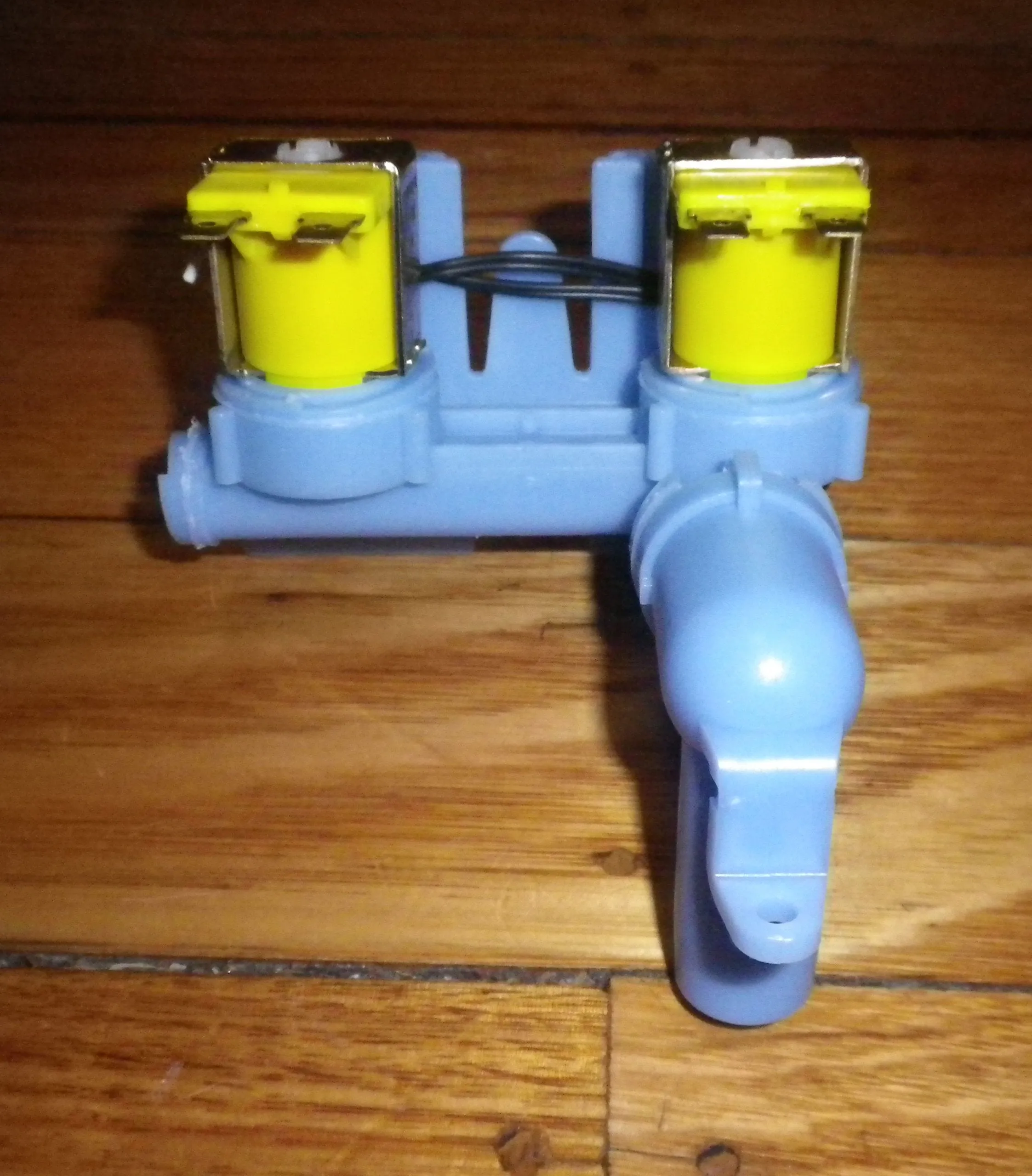 Fisher & Paykel GW512, GW612, GW712 24Volt Dual Blue Inlet Valve - Part # FP090