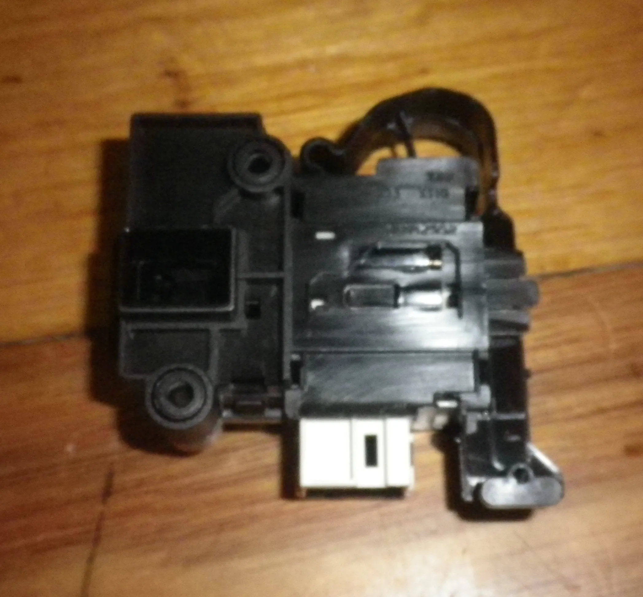 Fisher & Paykel, Haier Front Loader Door Interlock Switch - Part # H0024000128A