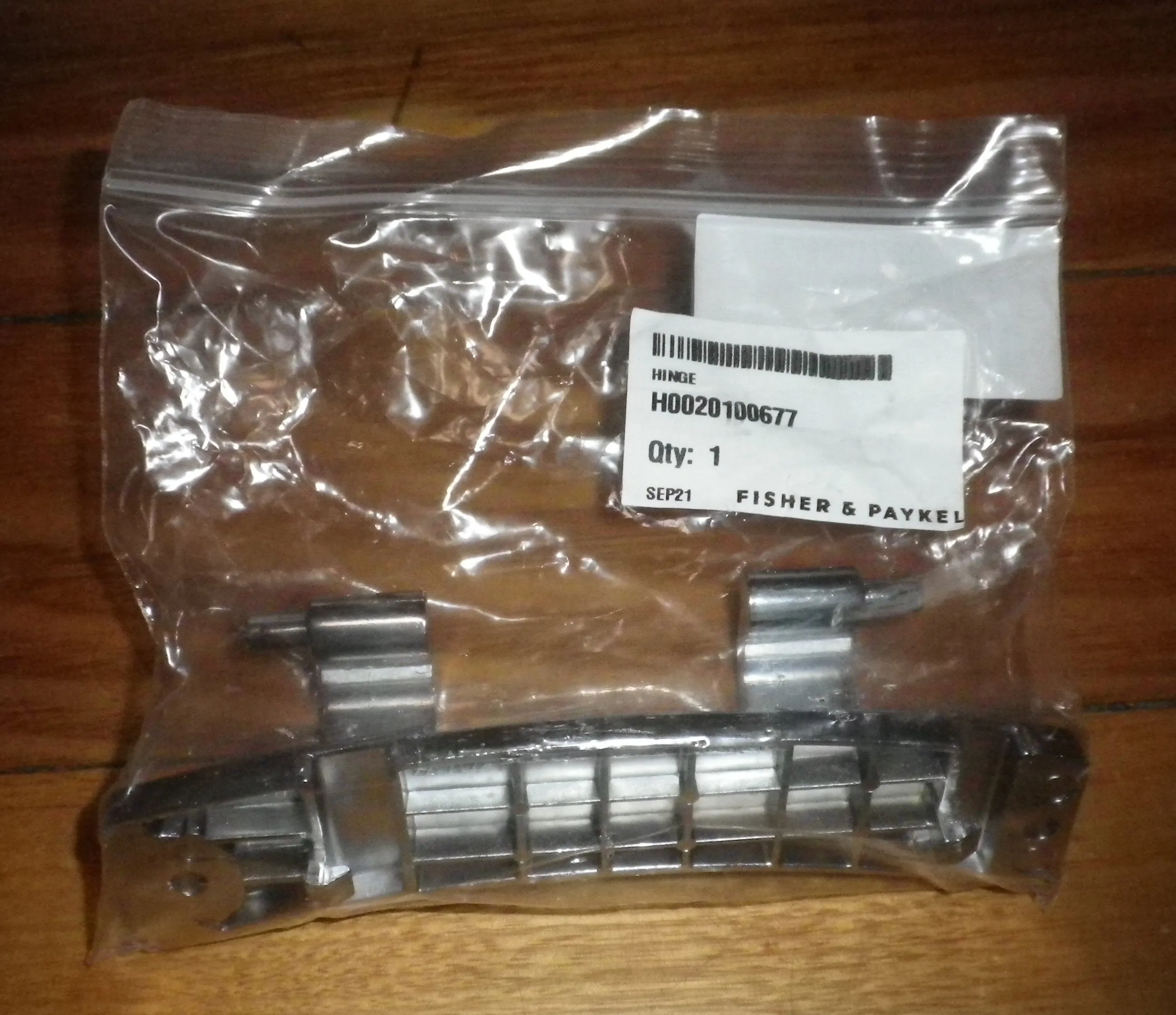 Fisher & Paykel, Haier Front Loader Washer Door Hinge - Part # H0020100677