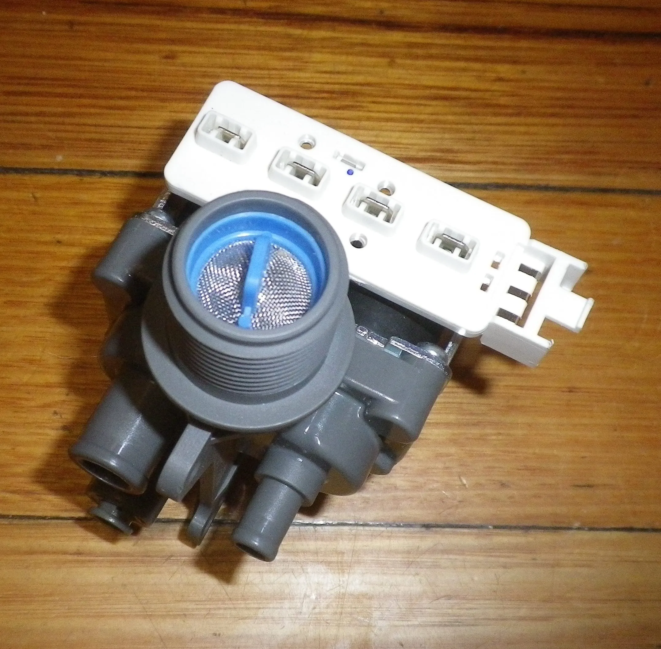 Fisher & Paykel, Haier Top Loader Triple Cold Water Inlet Valve - Part # H0034001119A