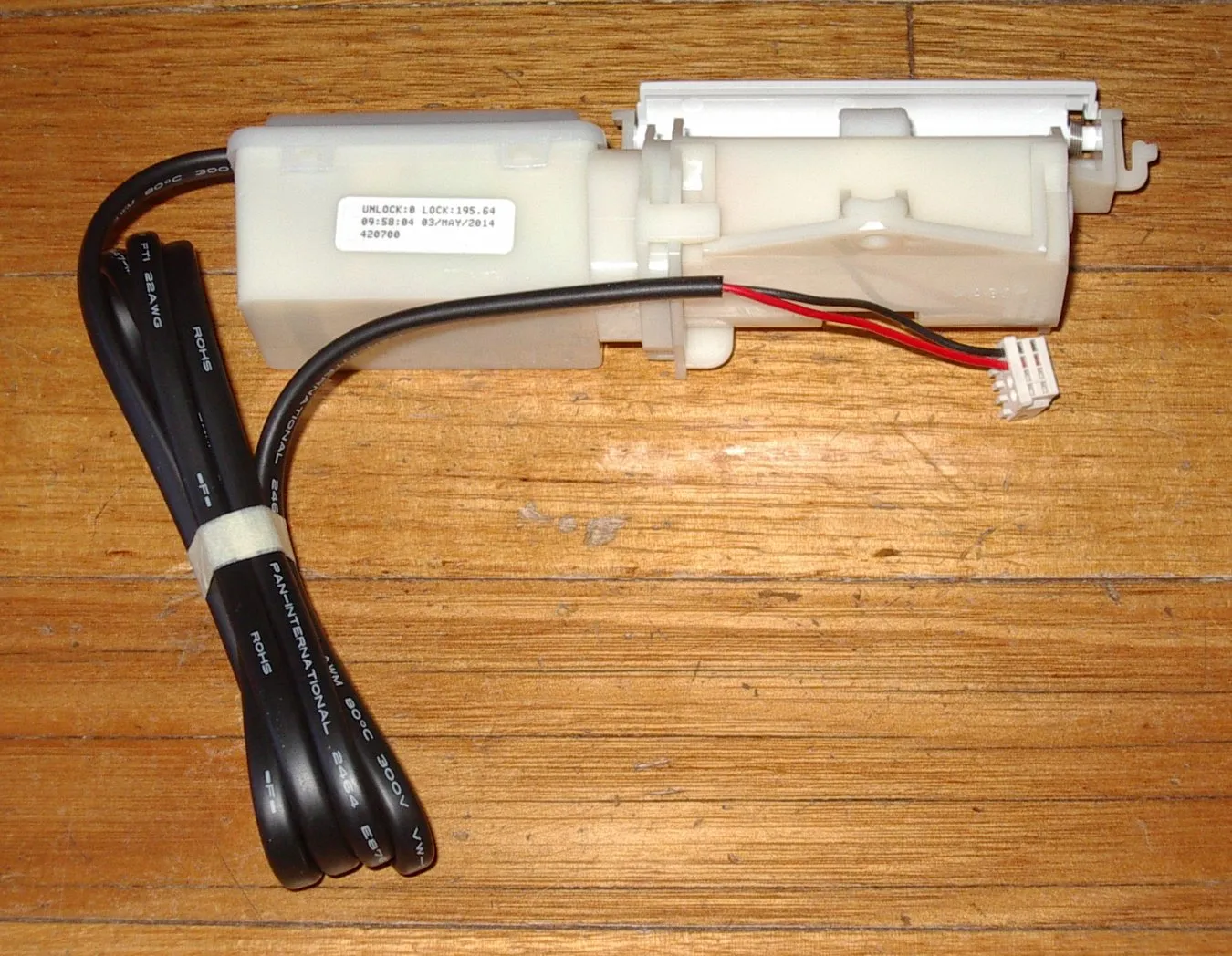 Fisher & Paykel New Type Top Loader Lid Lock Kit - Part # FP424314P, 424314P