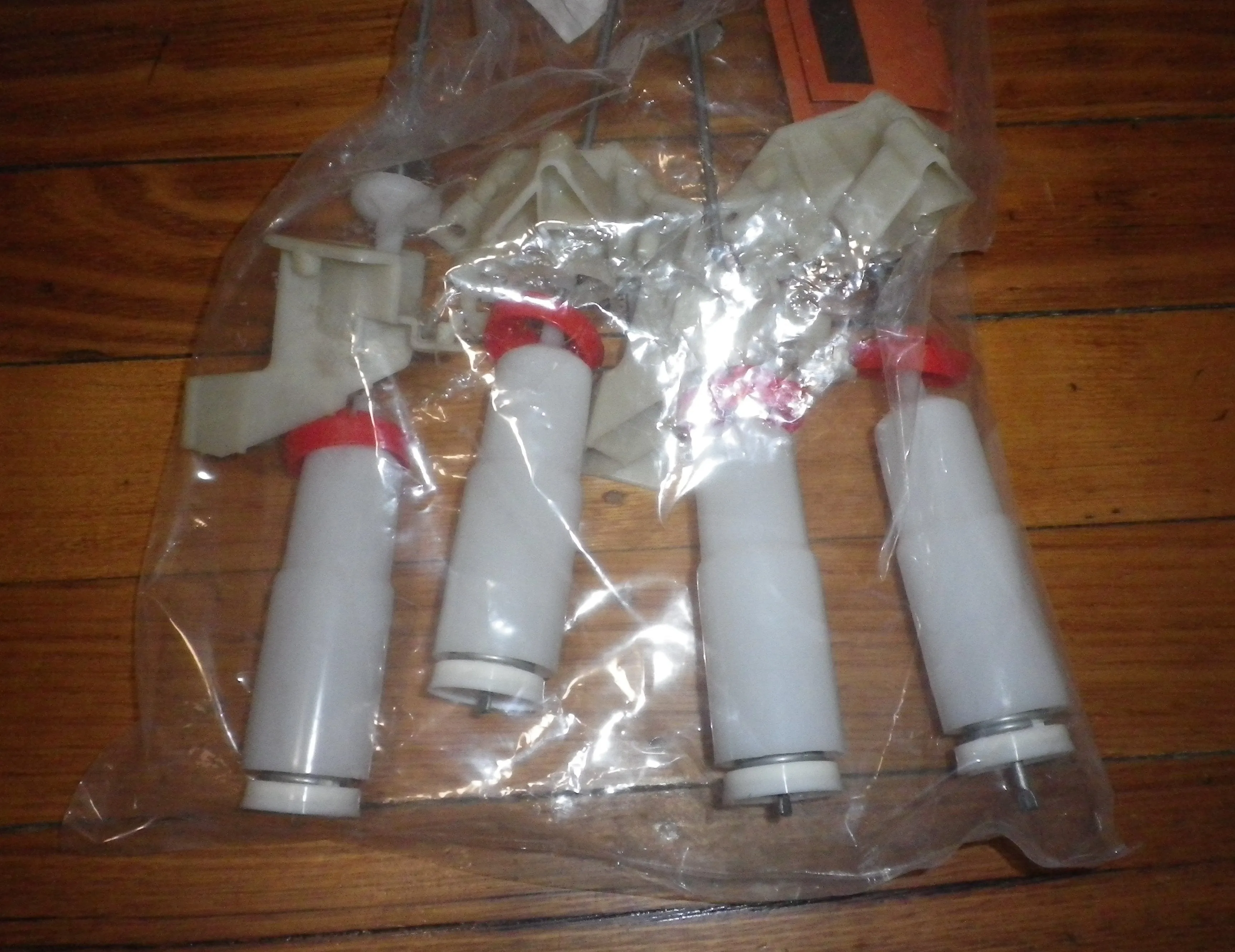 Fisher & Paykel Washing Machine Bowl Suspension Strut Kit - Part # FP420952P