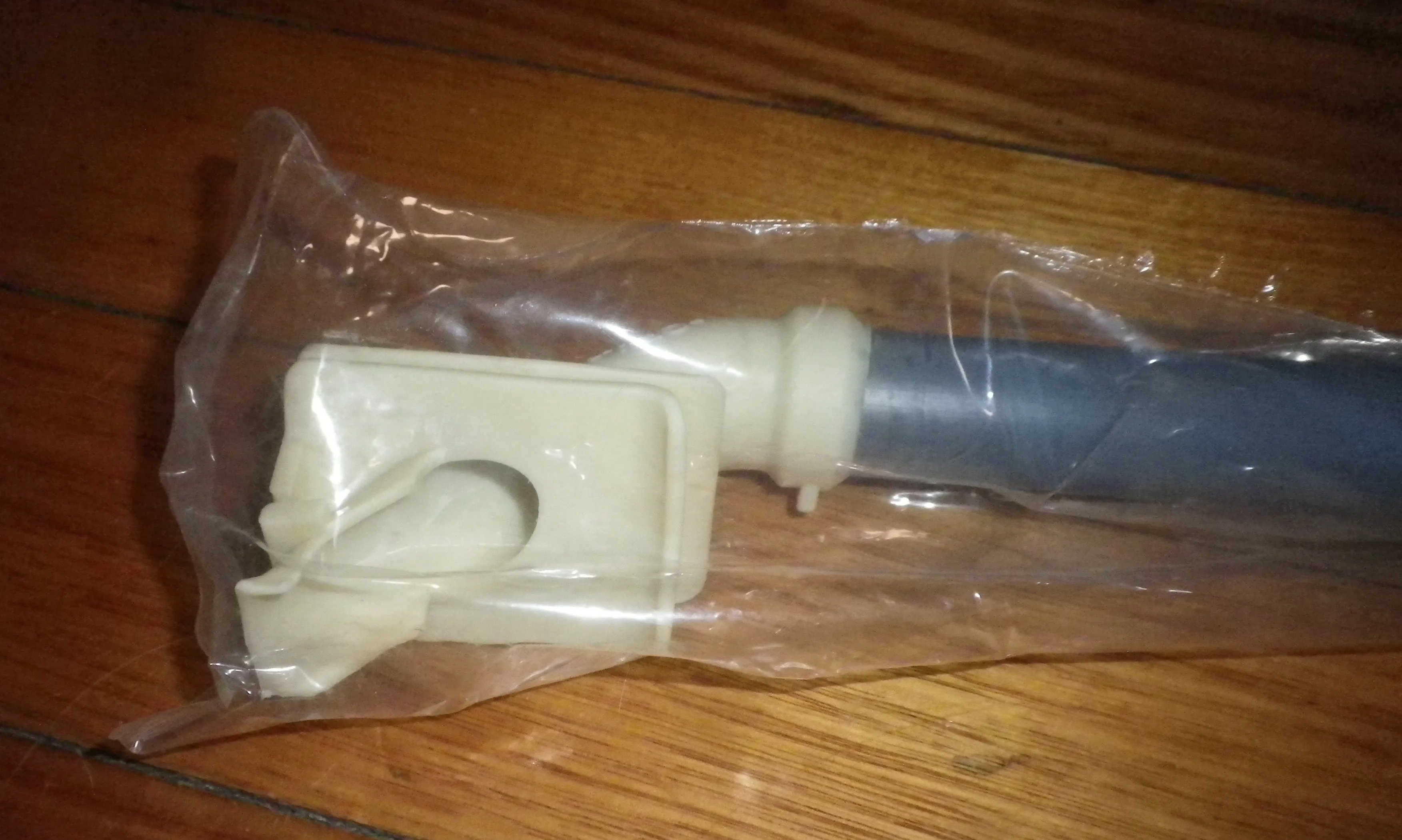 Fisher & Paykel WashSmart Washing Machine Recirculating Hose - Part # FP424128