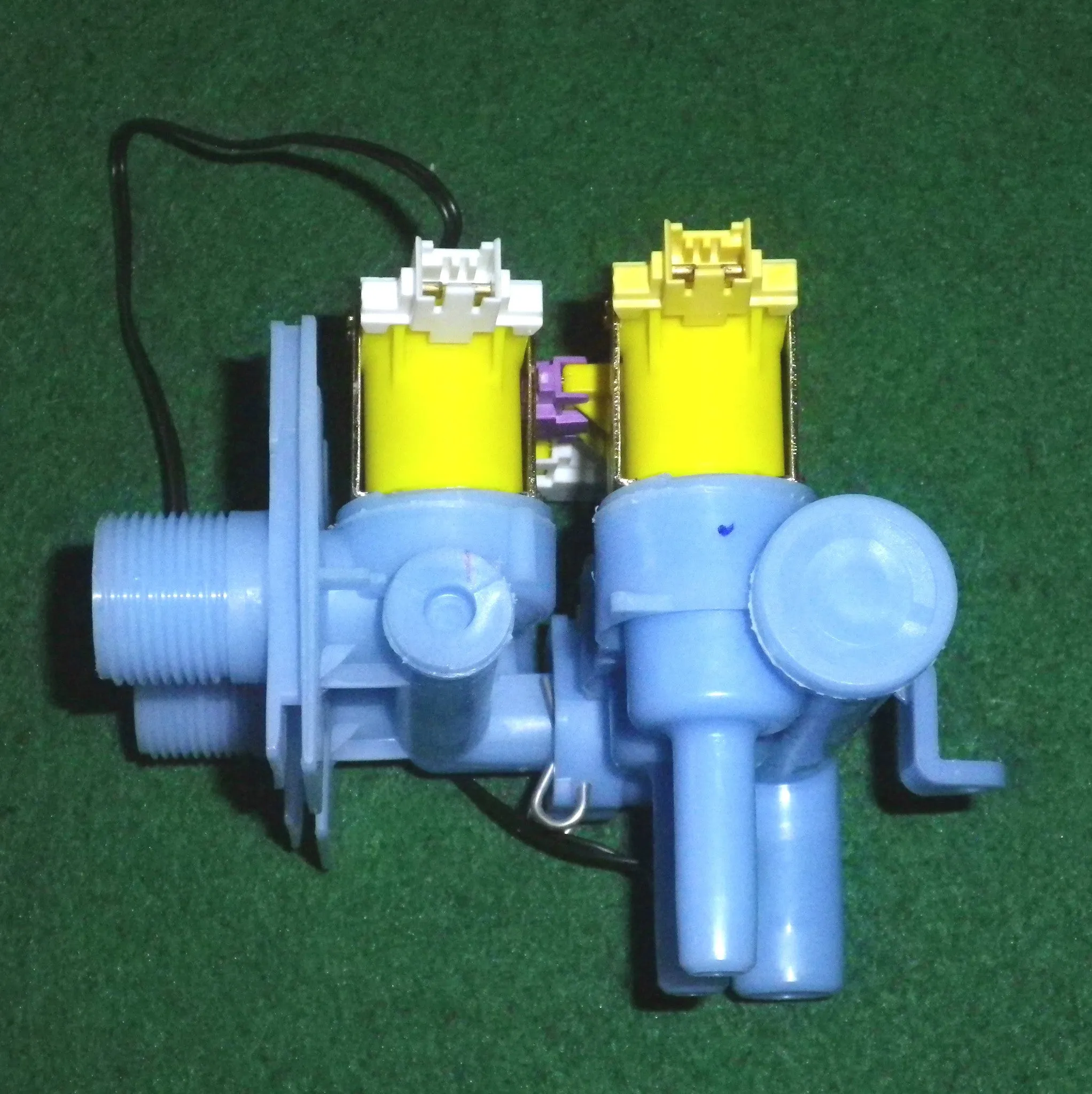 Fisher & Paykel WL70, WL80 24Volt Quad Blue Inlet Valve - Part # FP421175P