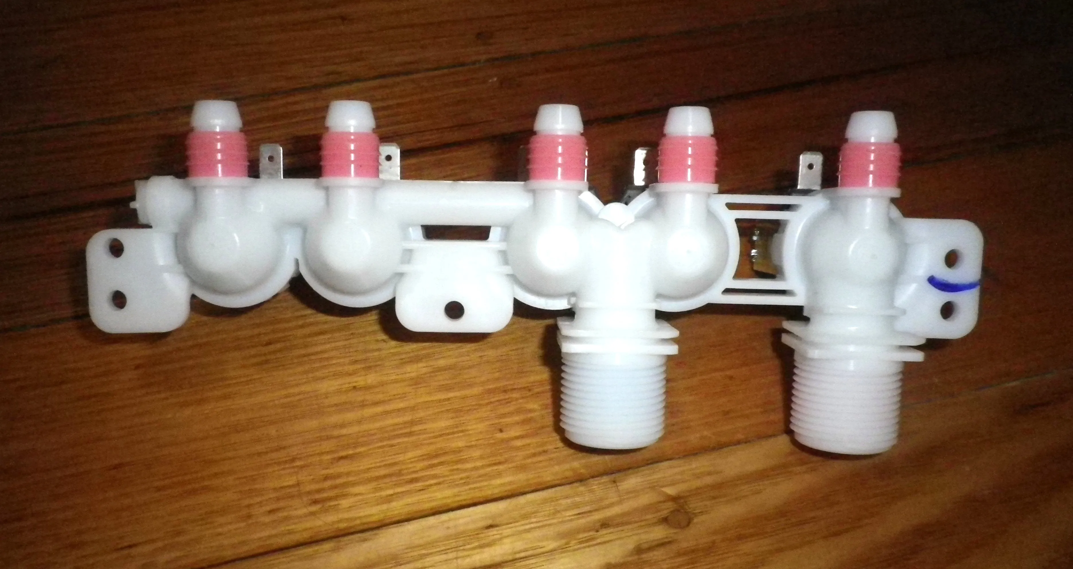 Fisher & Paykel WL8060P1 24Volt 5way Inlet Valve - Part # FP424887P