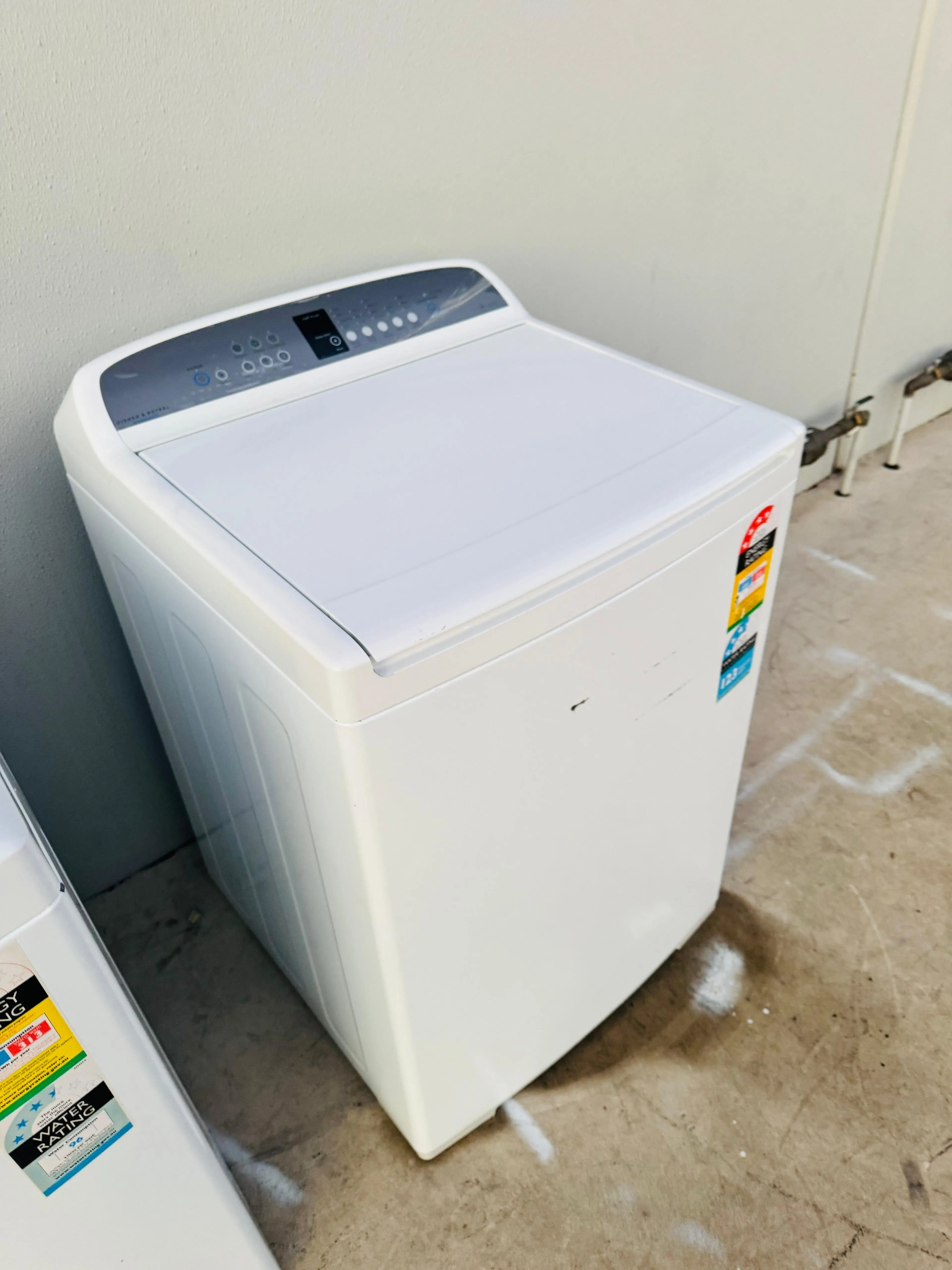 **FISHER AND PAYKEL 10KGS TOP LOADER WASHING MACHINE**