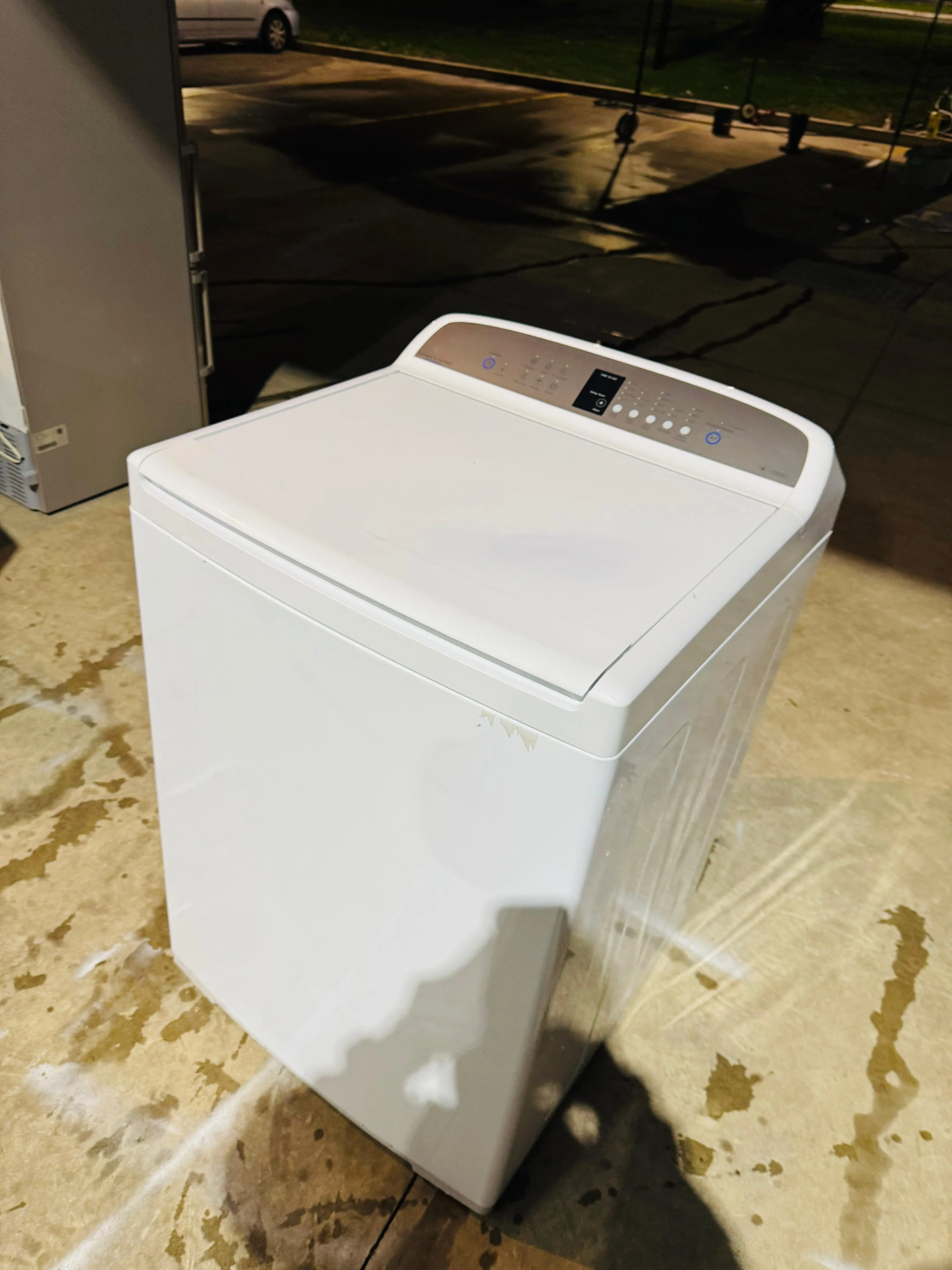 **FISHER AND PAYKEL 10KGS TOP LOADER WASHING MACHINE**