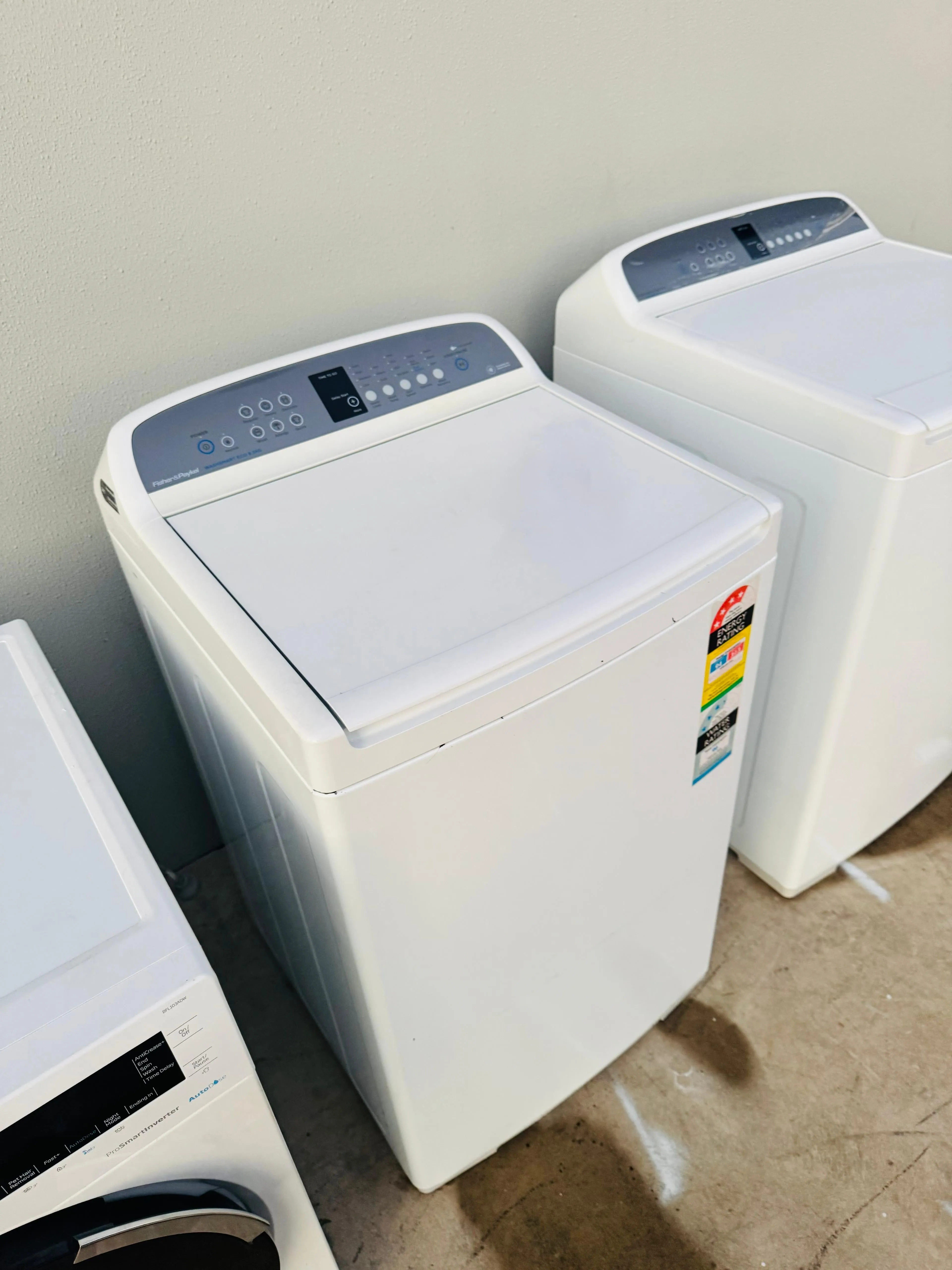**FISHER AND PAYKEL 8.5 KGS TOP LOADER WASHING MACHINE**