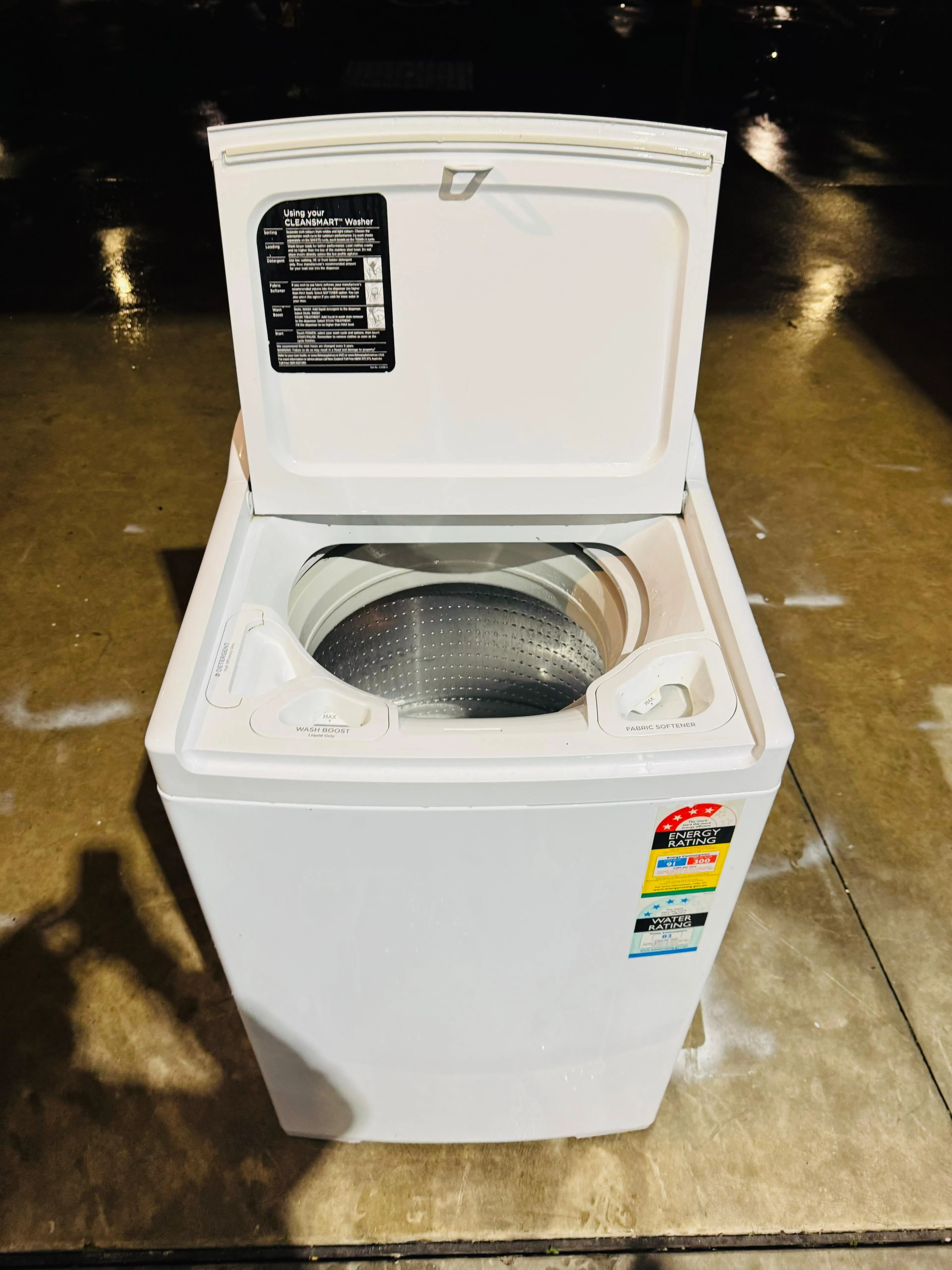 **FISHER AND PAYKEL 8KGS TOP LOADER WASHING MACHINE**
