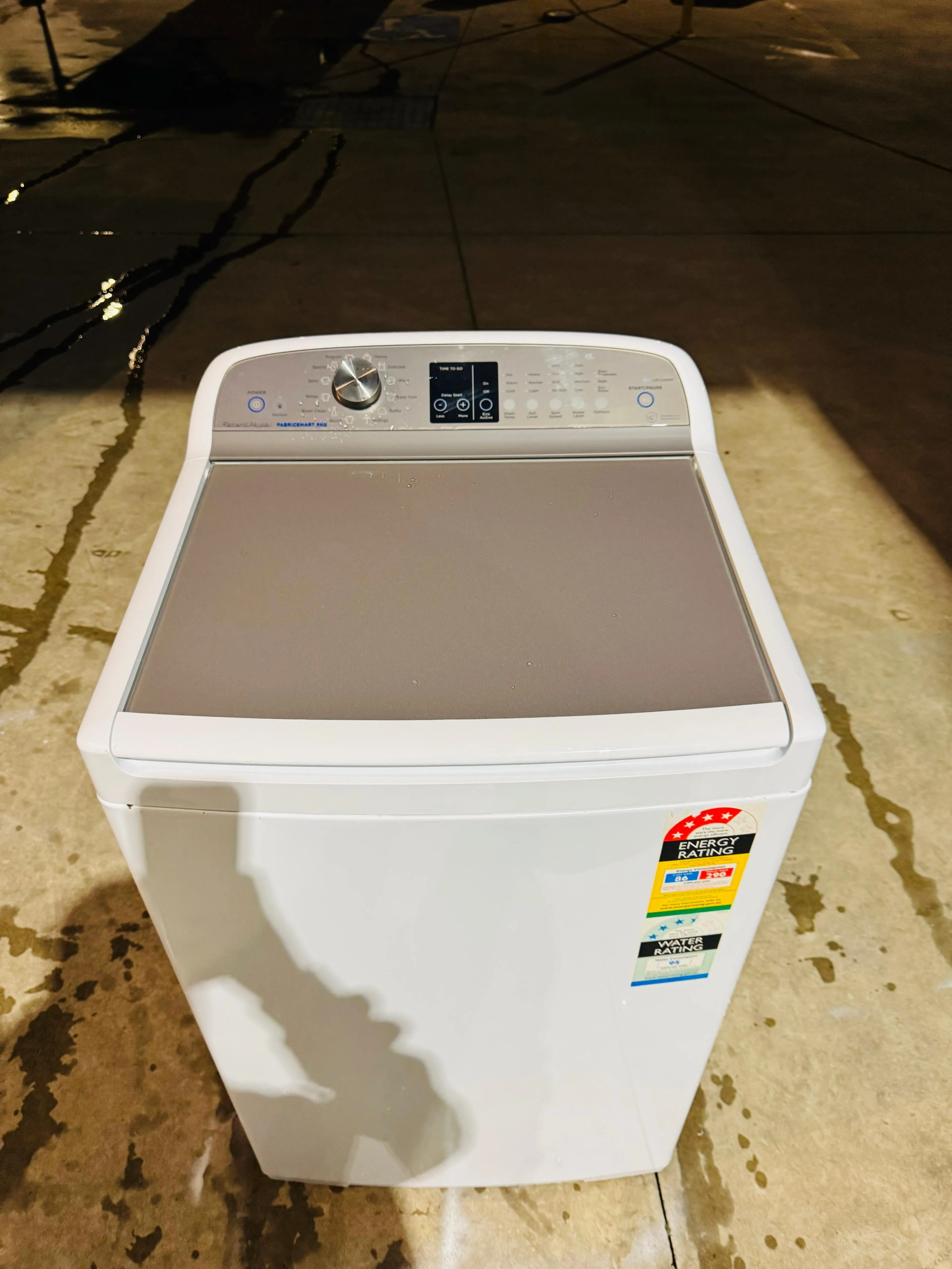 **FISHER AND PAYKEL 8KGS TOP LOADER WASHING MACHINE**