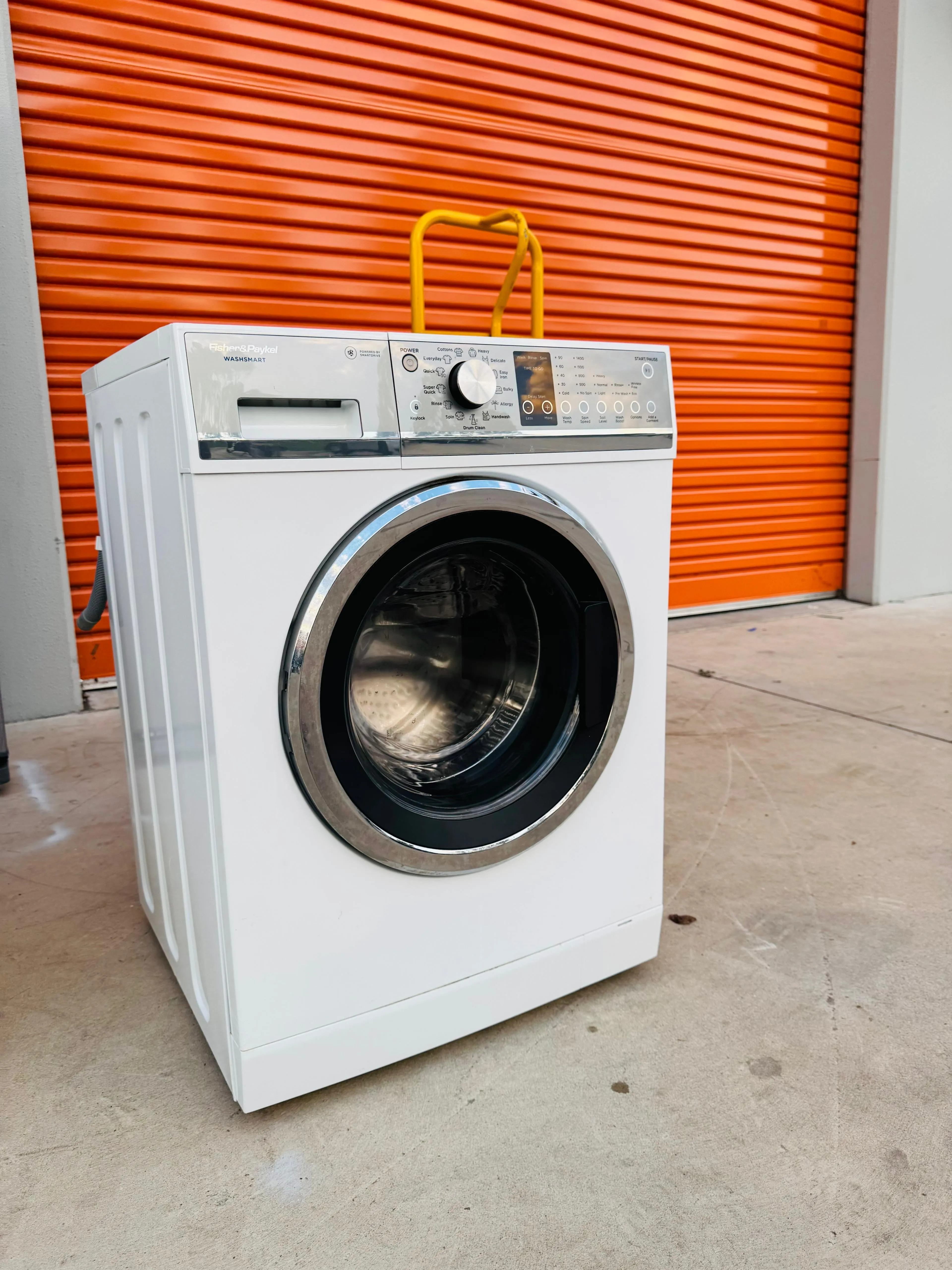 **FISHERS & PAYKEL 8.5 KGS TOP LOADER WASHING MACHINE**