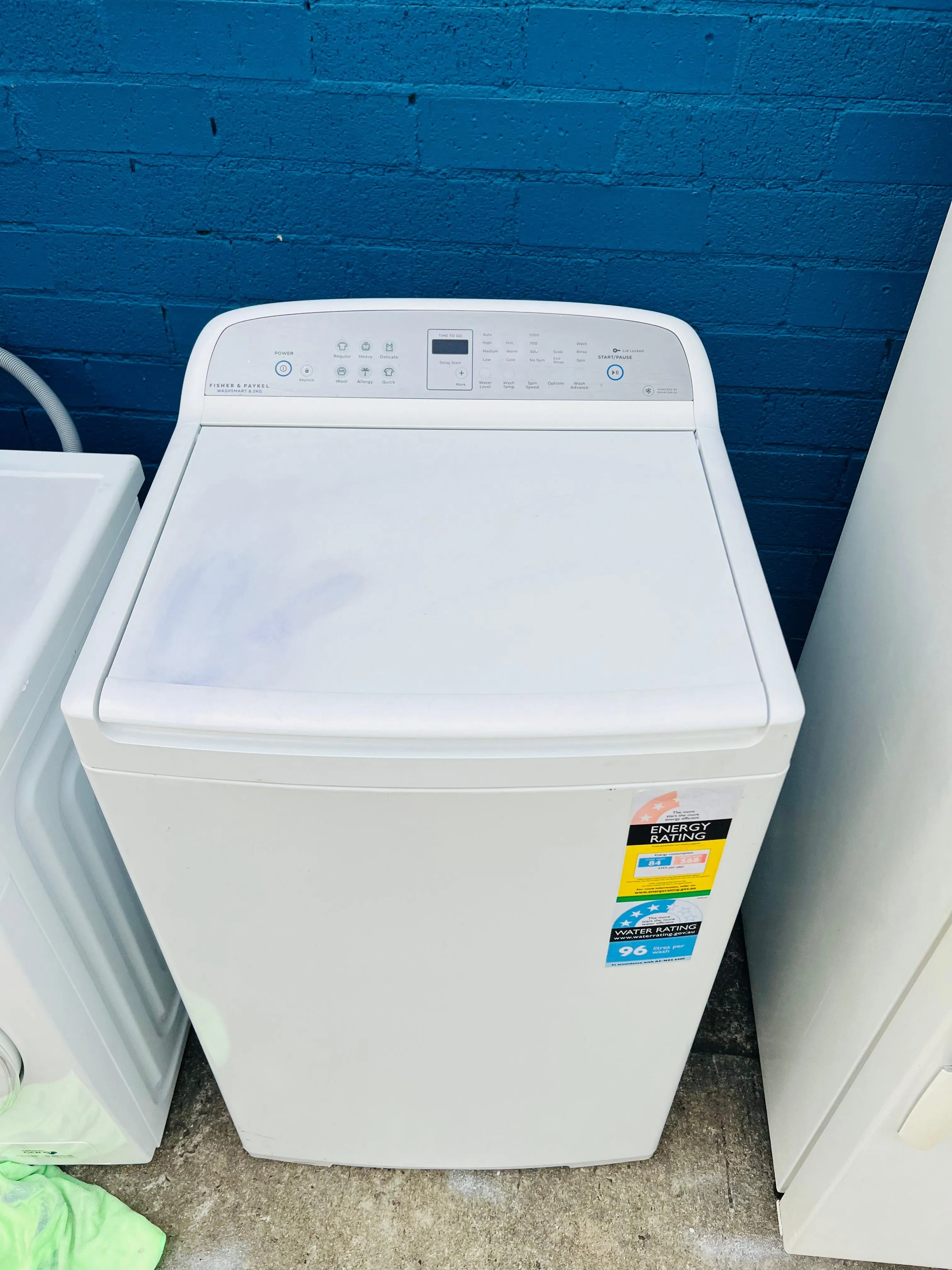 **FISHERS & PAYKEL 8.5 KGS TOP LOADER WASHING MACHINE**