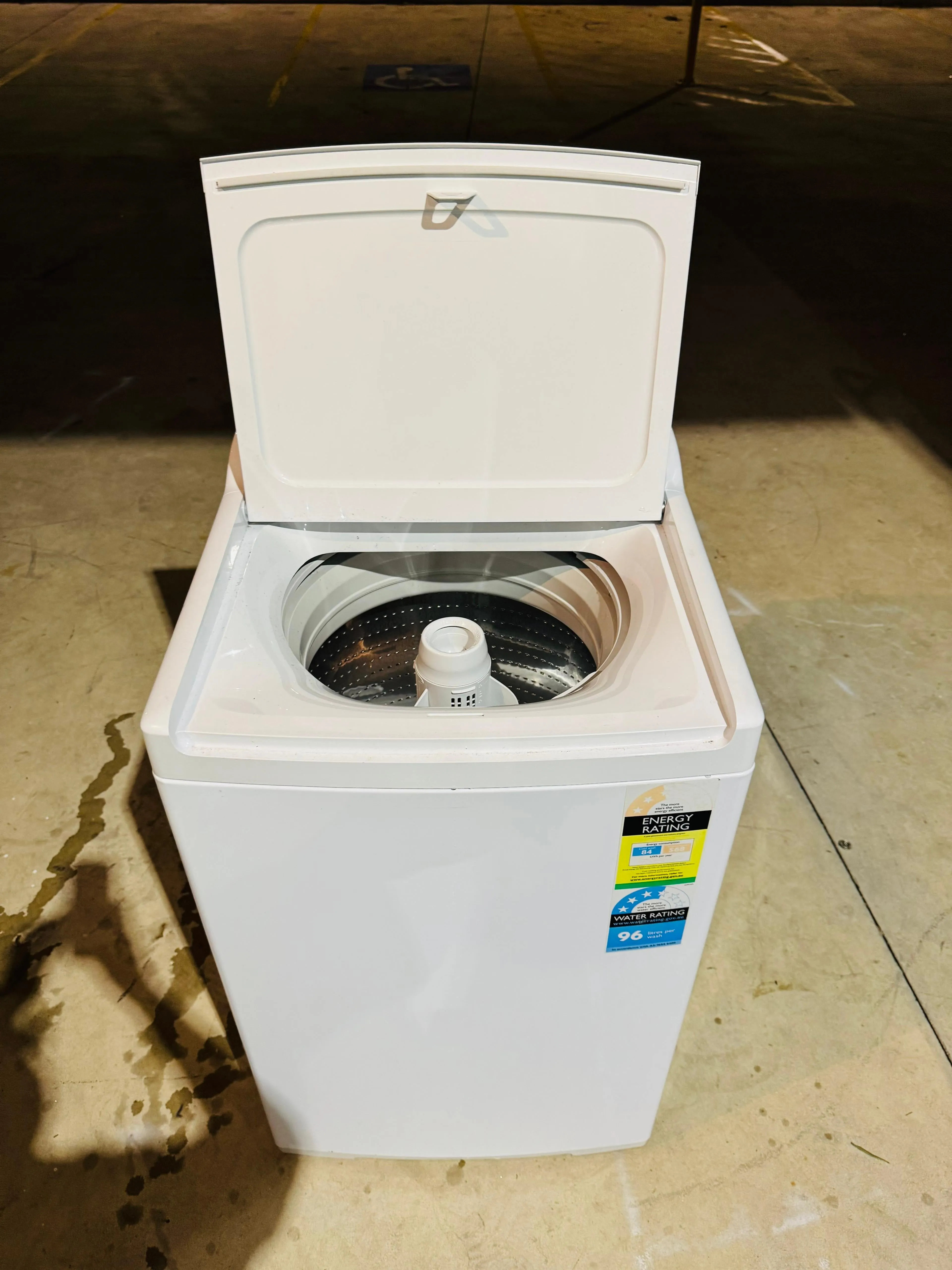 **FISHERS & PAYKEL 8.5 KGS TOP LOADER WASHING MACHINE**