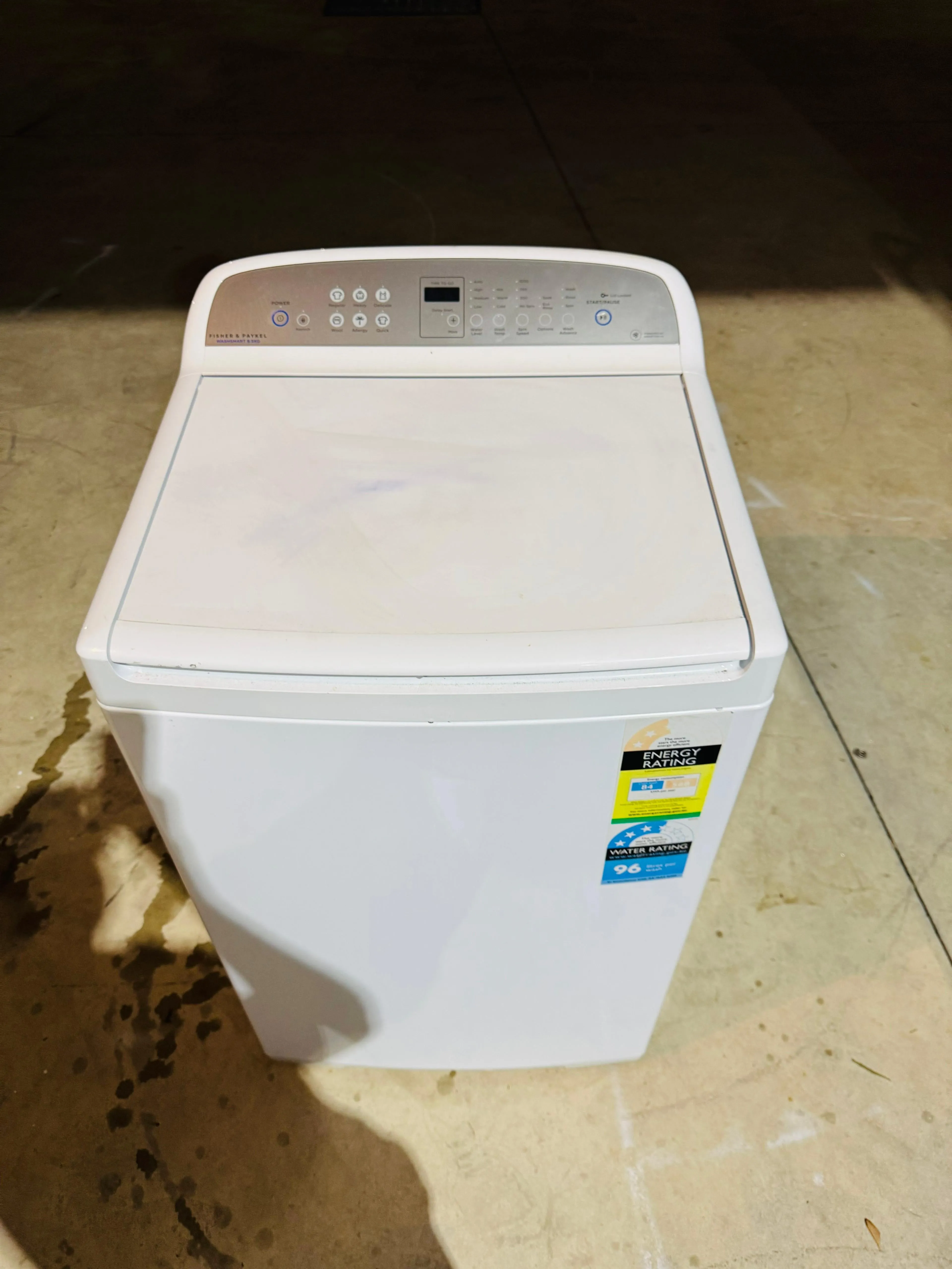 **FISHERS & PAYKEL 8.5 KGS TOP LOADER WASHING MACHINE**