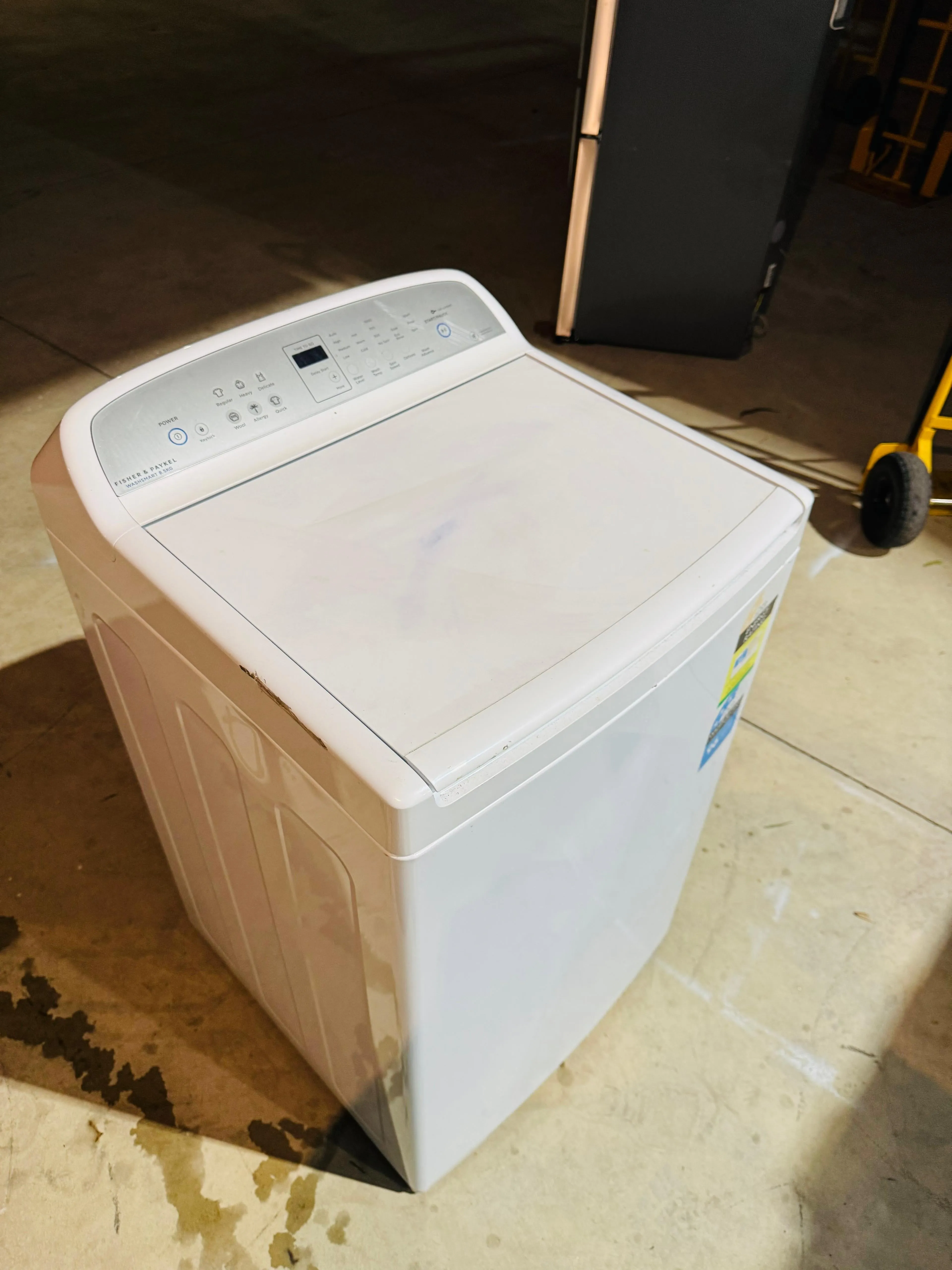 **FISHERS & PAYKEL 8.5 KGS TOP LOADER WASHING MACHINE**