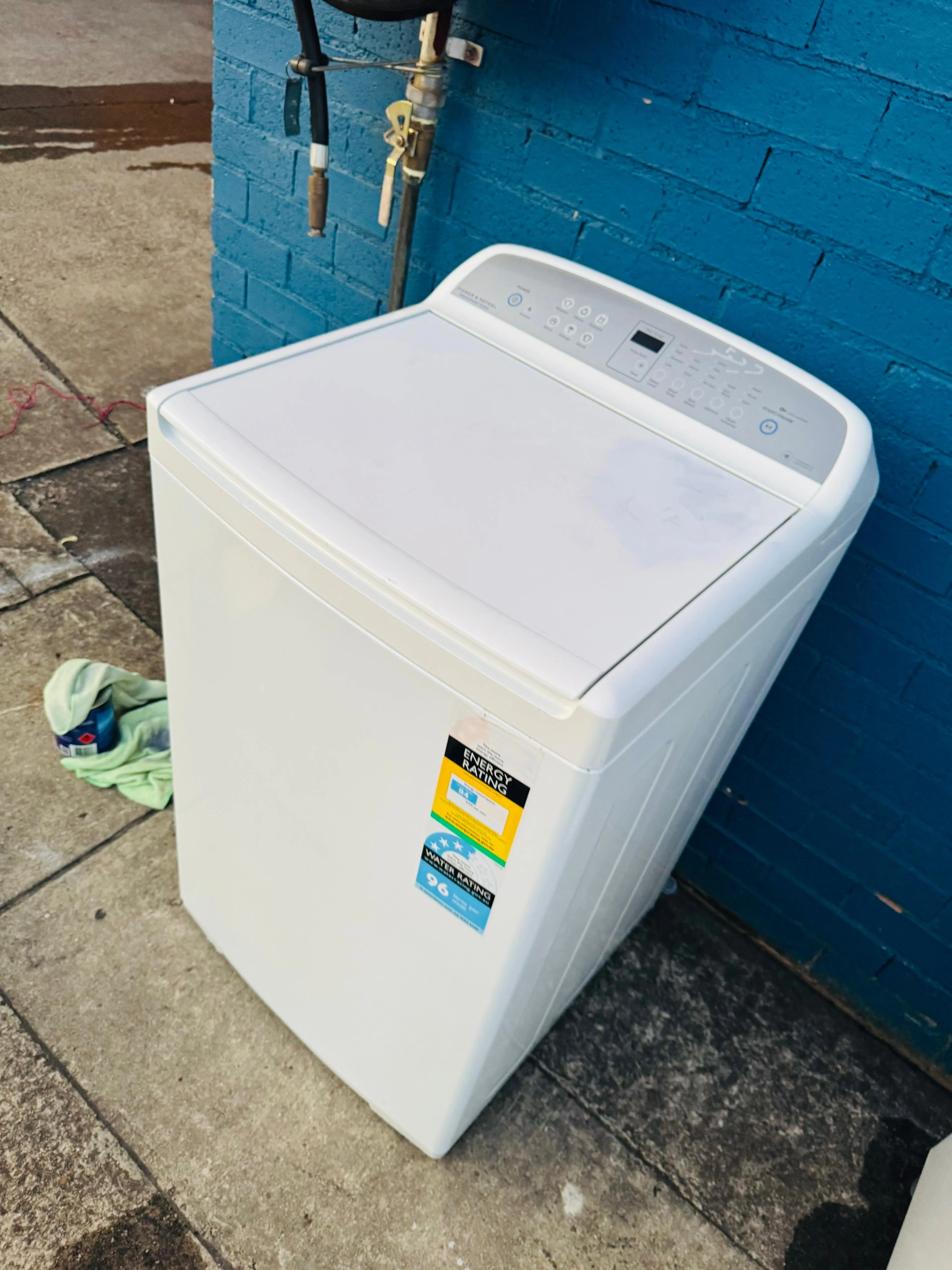 **FISHERS & PAYKEL 8.5 KGS TOP LOADER WASHING MACHINE**