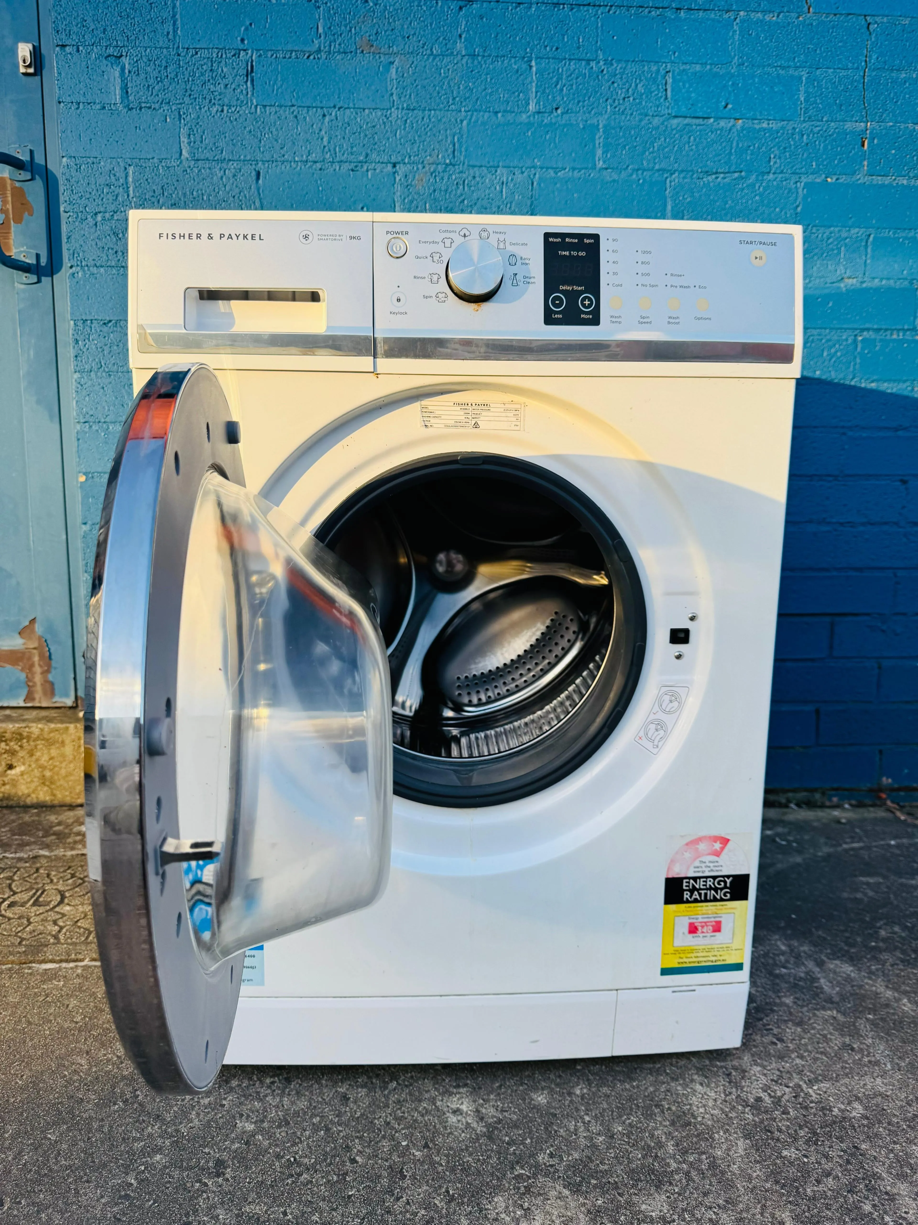 **FISHERS & PAYKEL 9KGS FRONT LOADER WASHING MACHINE**