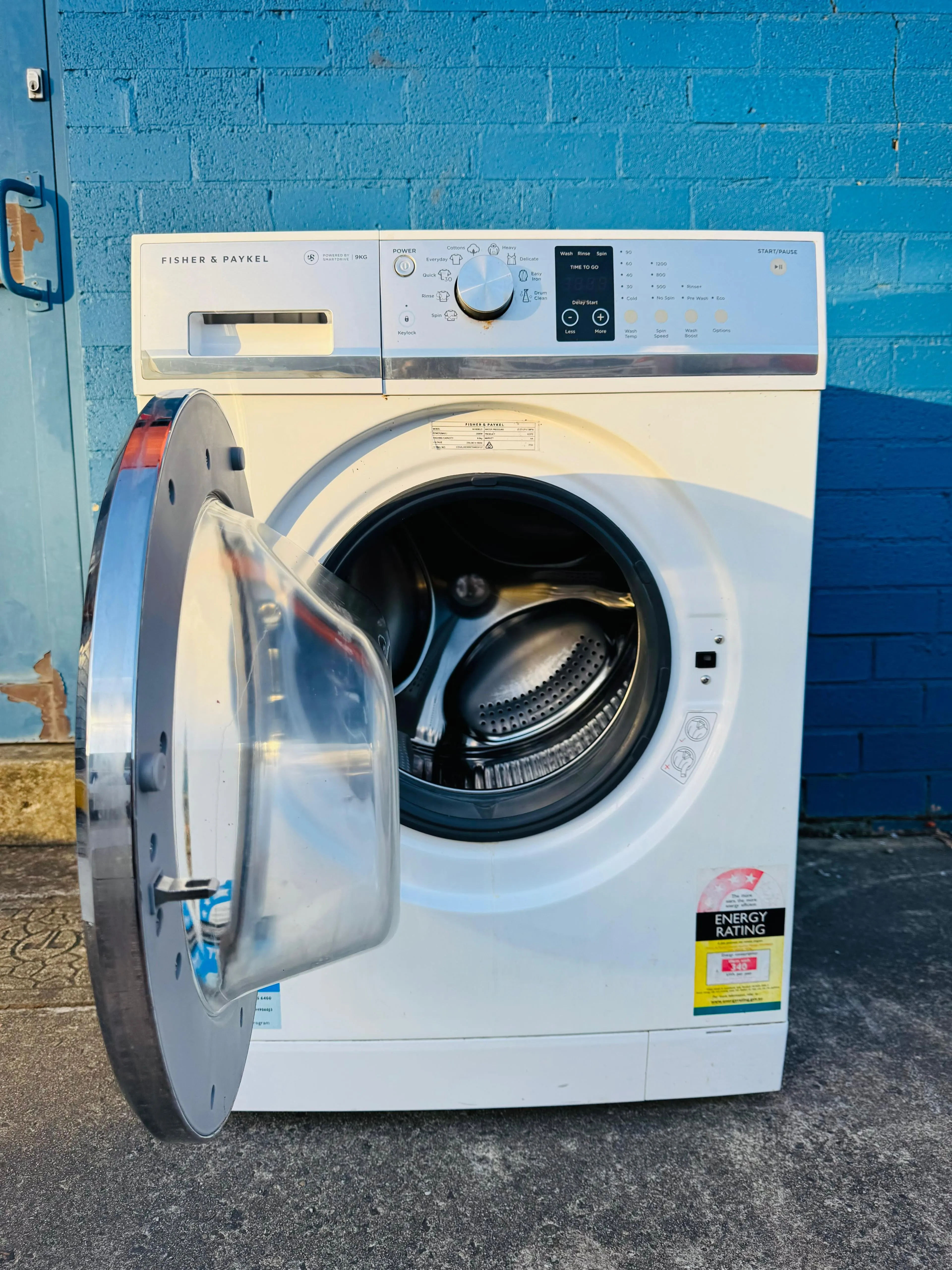 **FISHERS & PAYKEL 9KGS FRONT LOADER WASHING MACHINE**