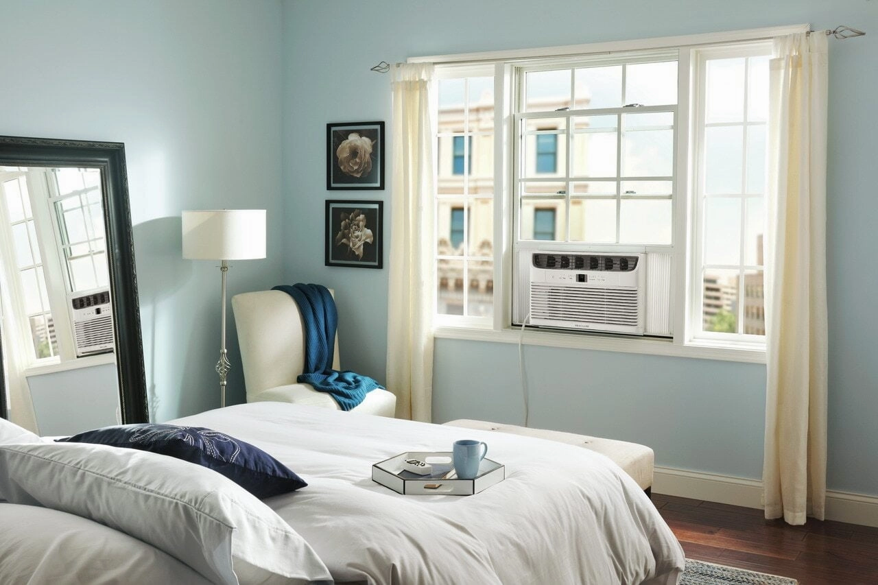 Frigidaire FFRA062WAE Frigidaire 6,000 Btu Window-Mounted Room Air Conditioner