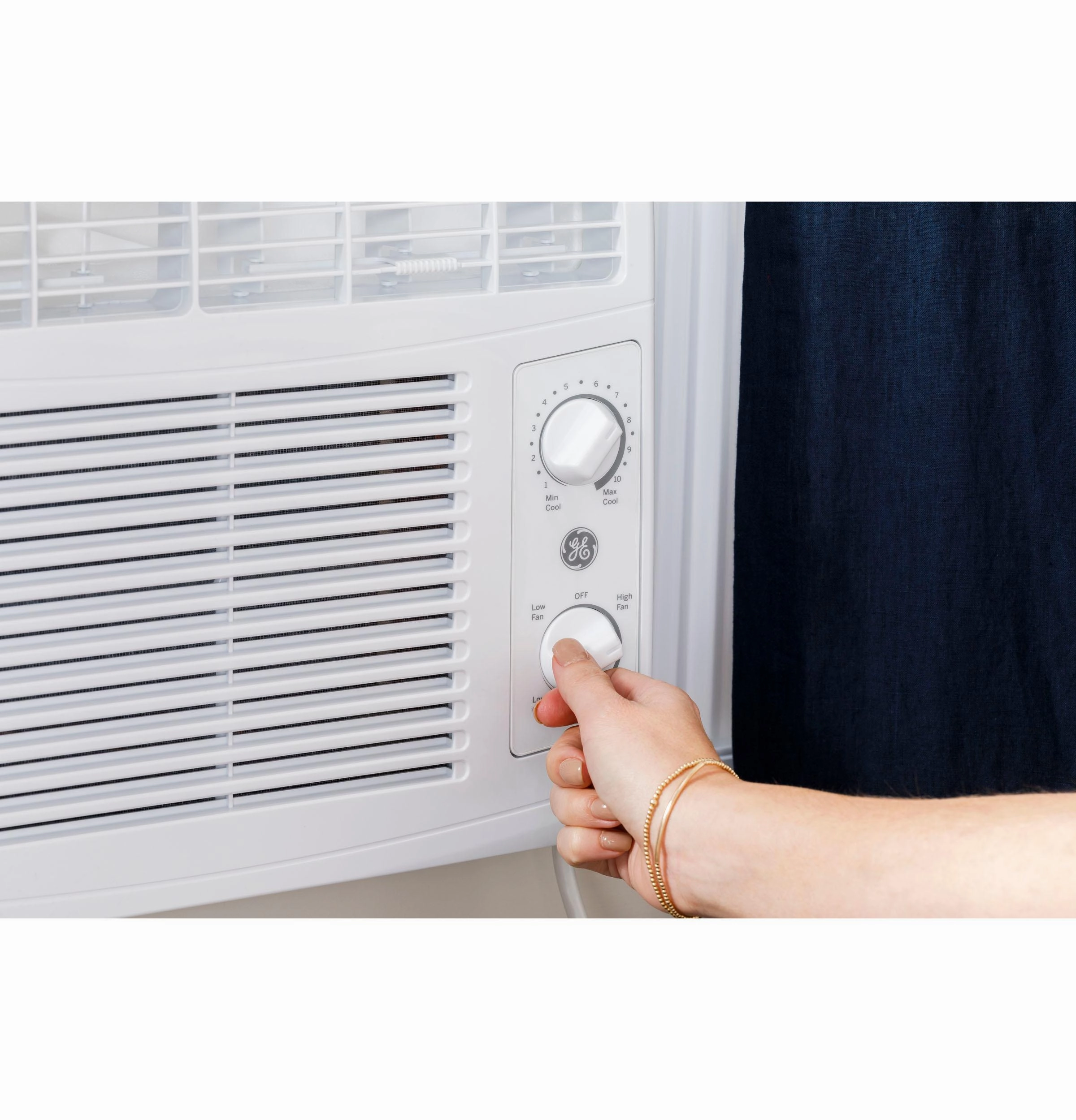 Ge Appliances AHEC05AC Ge 5,000 Btu Mechanical Window Air Conditioner For Small Rooms Up To 150 Sq Ft.