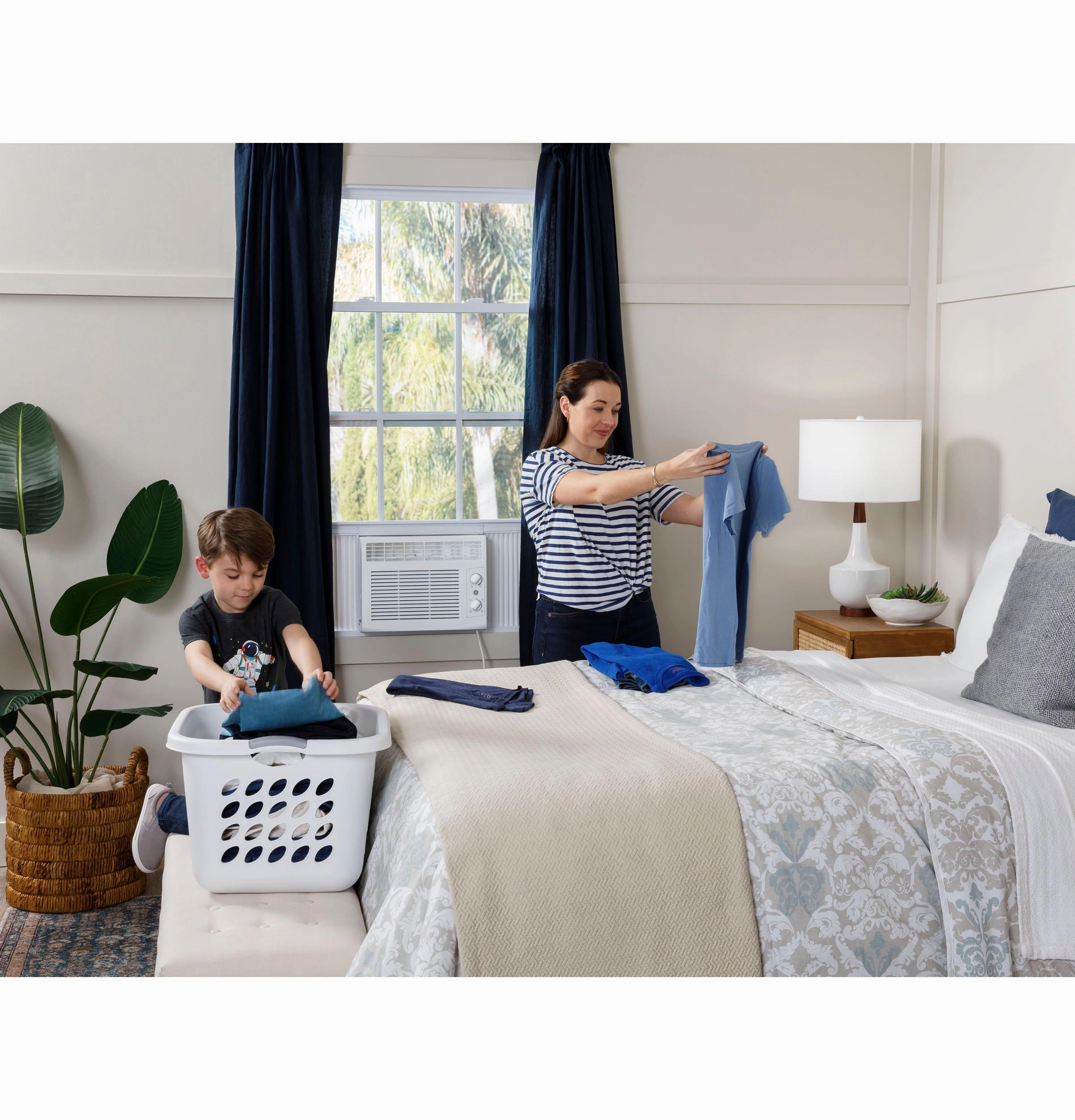 Ge Appliances AHEC05AC Ge 5,000 Btu Mechanical Window Air Conditioner For Small Rooms Up To 150 Sq Ft.