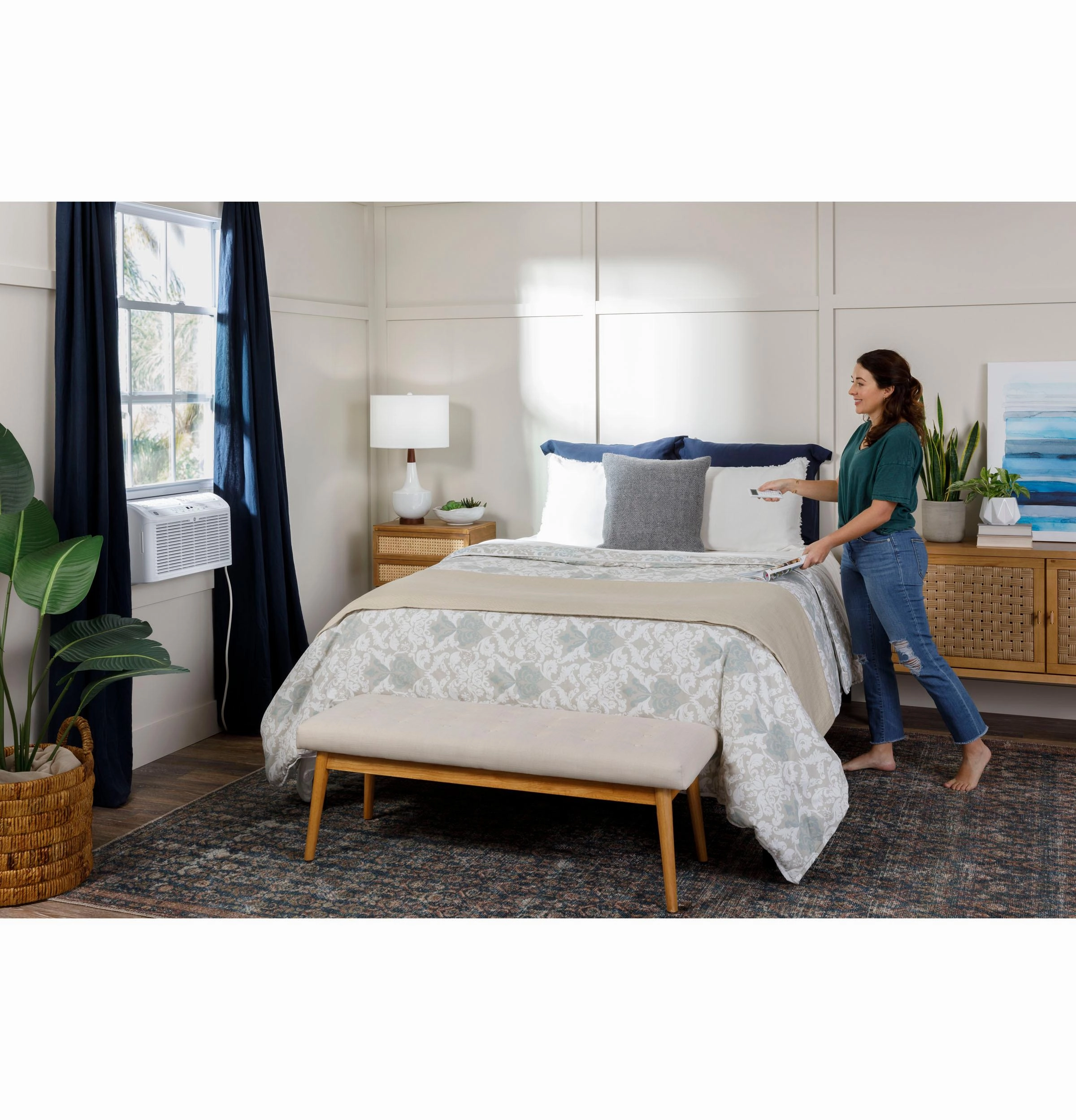 Ge Appliances AHEL06BB Ge 6,200 Btu Ultra Quiet Window Air Conditioner For Small Rooms Up To 250 Sq. Ft.