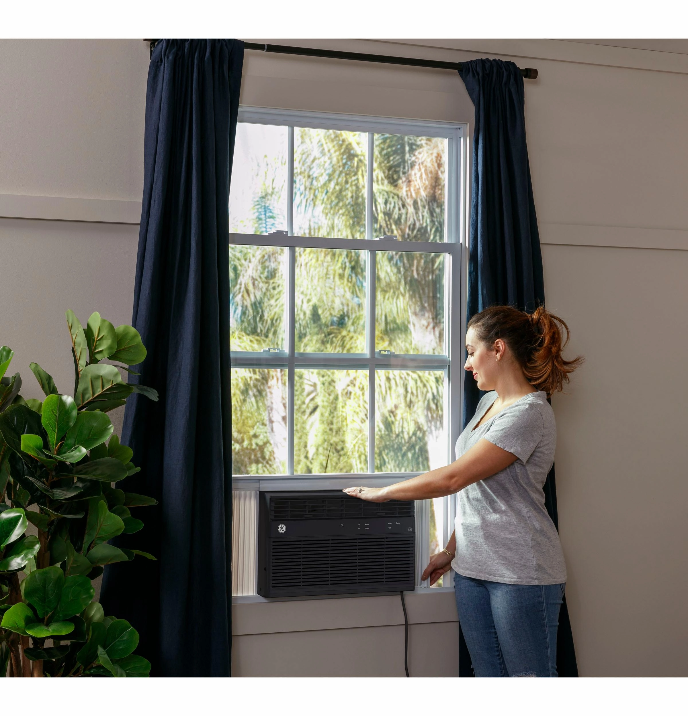 Ge Appliances AHEU08BC Ge Energy Star 8,000 Btu Smart Electronic Window Air Conditioner For Medium Rooms Up To 350 Sq. Ft., Black