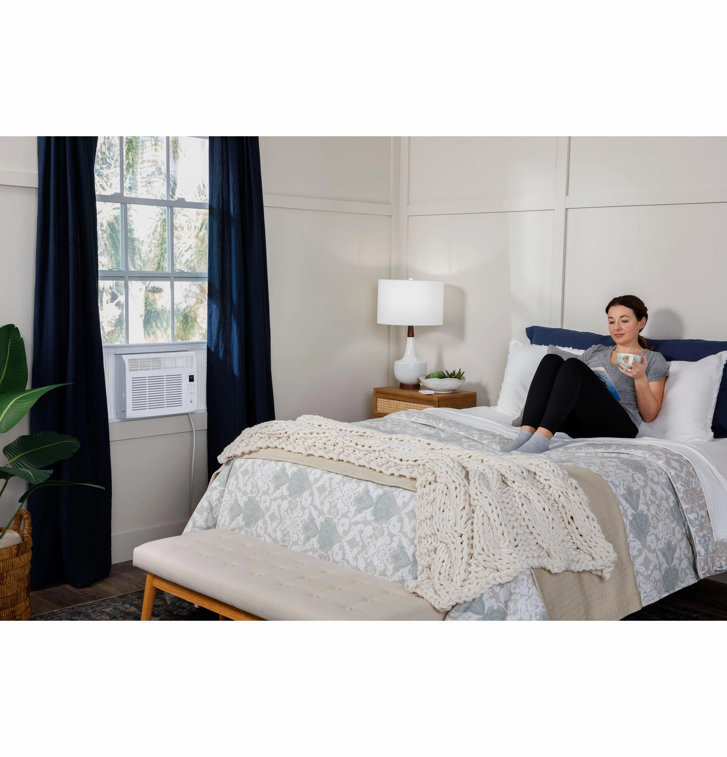 Ge Appliances AHW05LZ Ge 5,000 Btu Electronic Window Air Conditioner For Small Rooms Up To 150 Sq Ft.