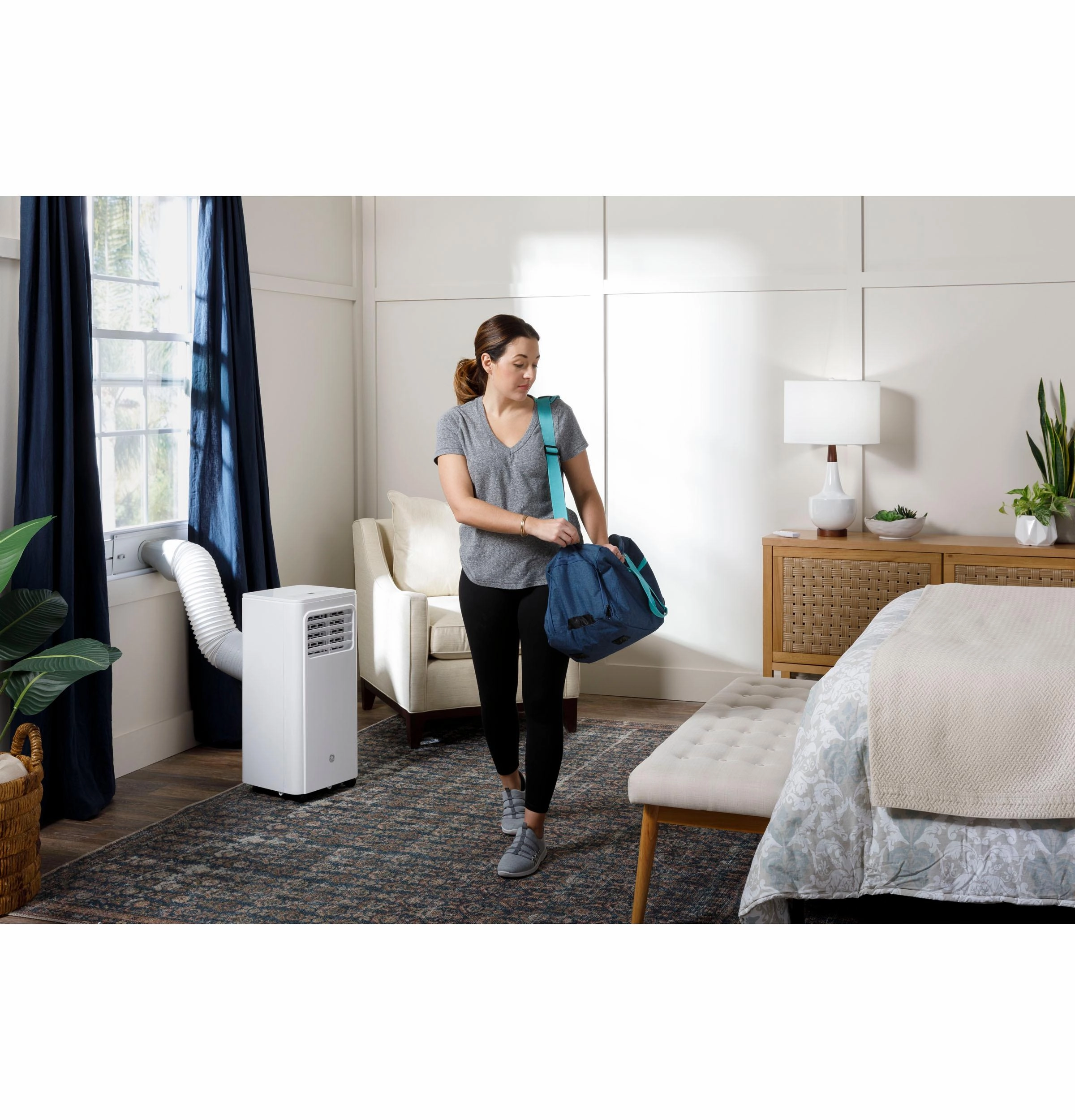 Ge Appliances APMS06BWF Ge 6,000 Btu Doe Portable Air Conditioner For Small Rooms Up To 250 Sq. Ft.