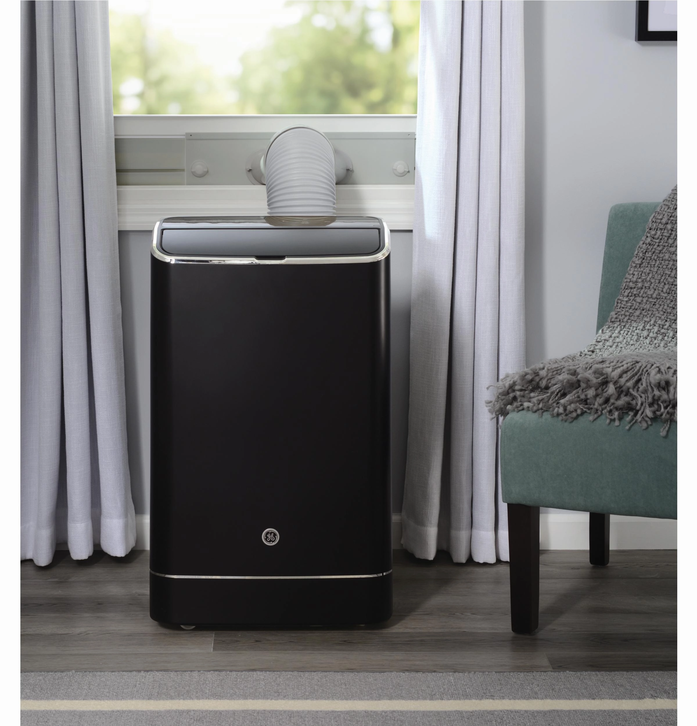 Ge Appliances APXD10JAWB Ge 10,000 Btu Heat/Cool Smart Portable Air Conditioner For Medium Rooms Up To 450 Sq Ft.