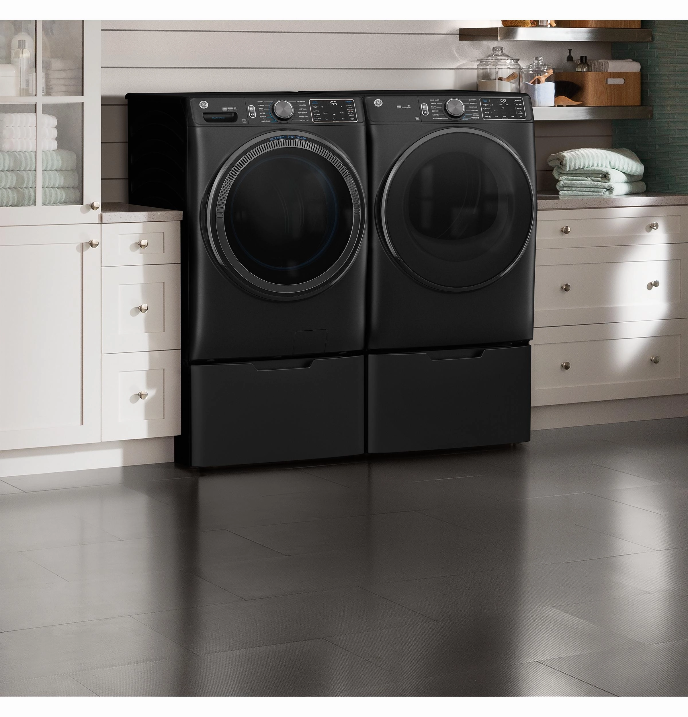Ge Appliances GFD65GSPVDS Ge 7.8 Cu. Ft. Capacity Smart Front Load Gas Dryer With Steam And Sanitize Cycle