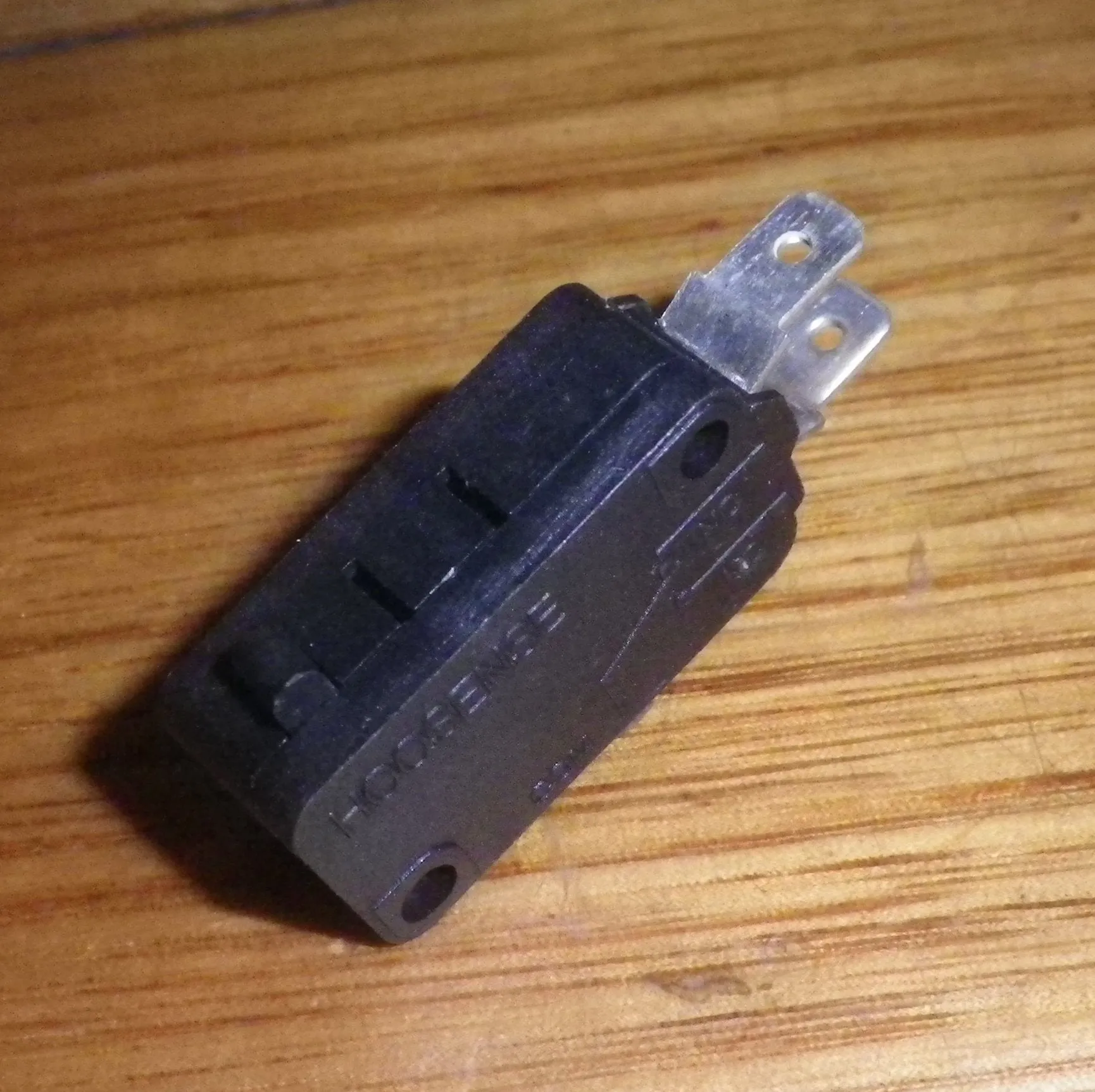General Purpose SPDT 4.8mm Terminal Microswitch Suits Fisher & Paykel Out Of Balance- Part # KW7