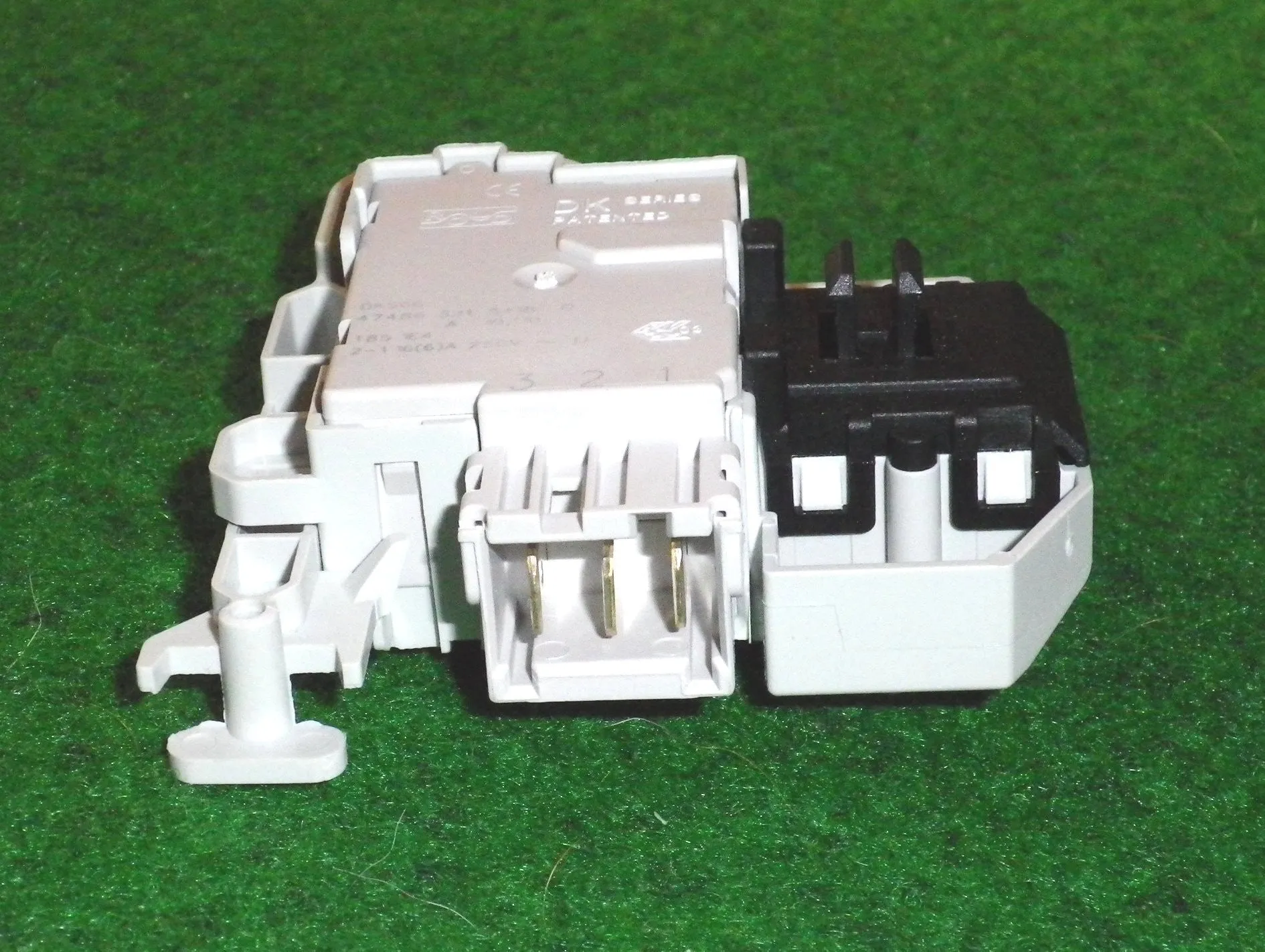 Genuine Bosch Avantixx Front Load Washer Door Interlock Switch - Part # 619468