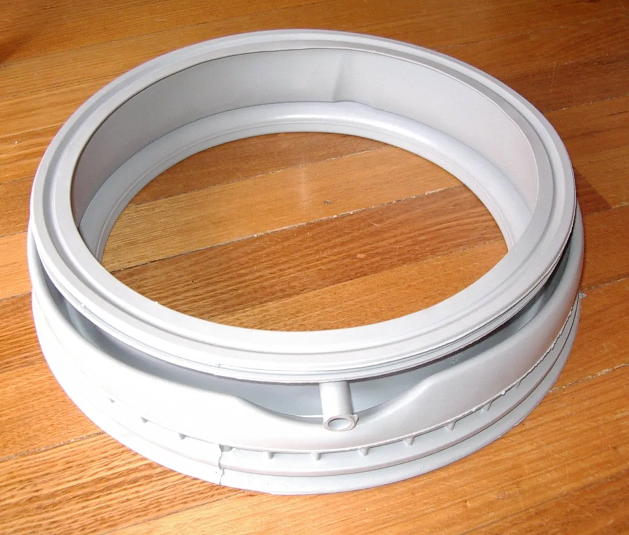 Genuine Bosch Front Load Washer Large Door Gasket with Drain Tube Part # 361127
