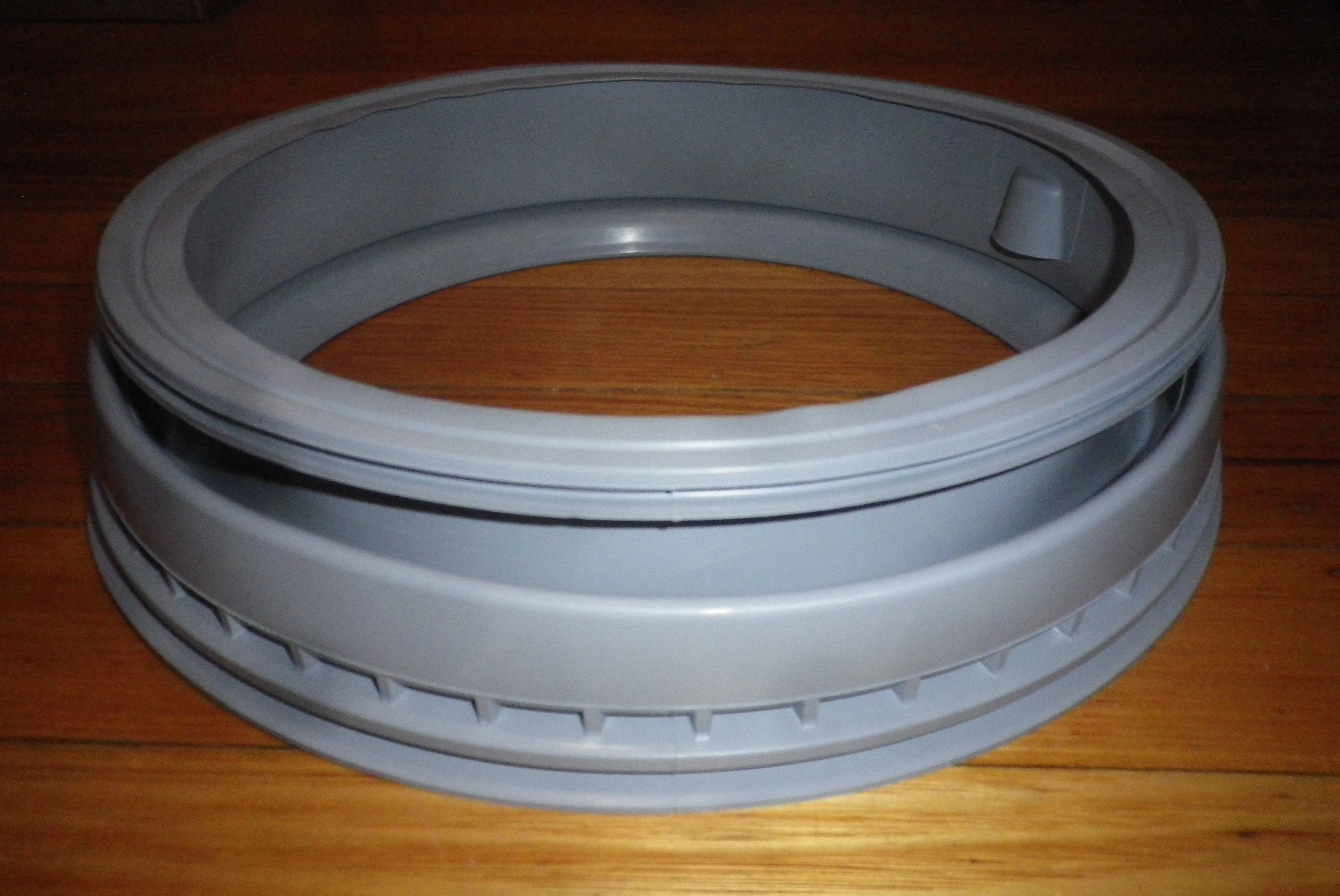 Genuine Bosch Front Load Washer Large Door Gasket with Drain Tube Part # 706276