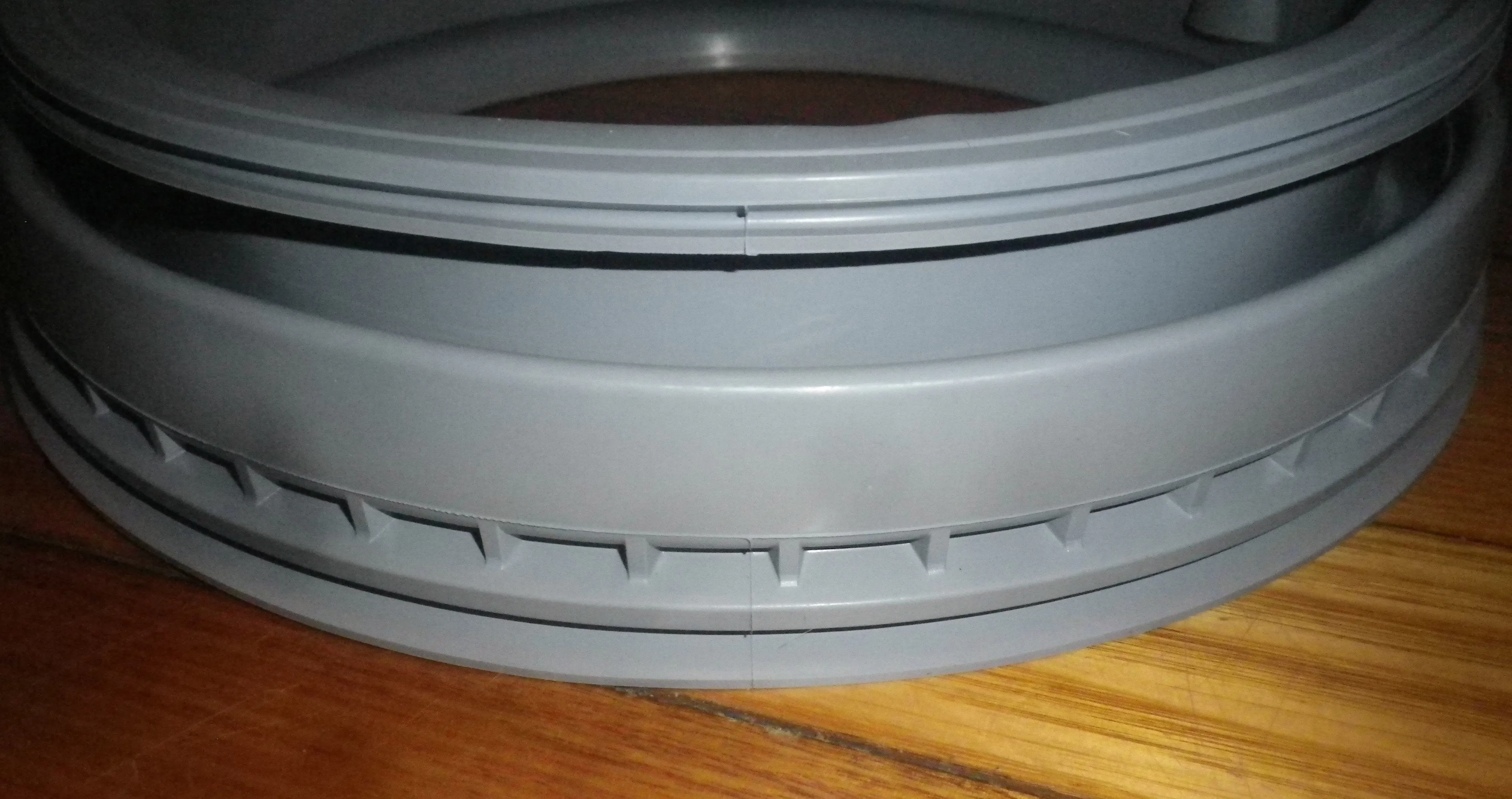 Genuine Bosch Front Load Washer Large Door Gasket with Drain Tube Part # 706276