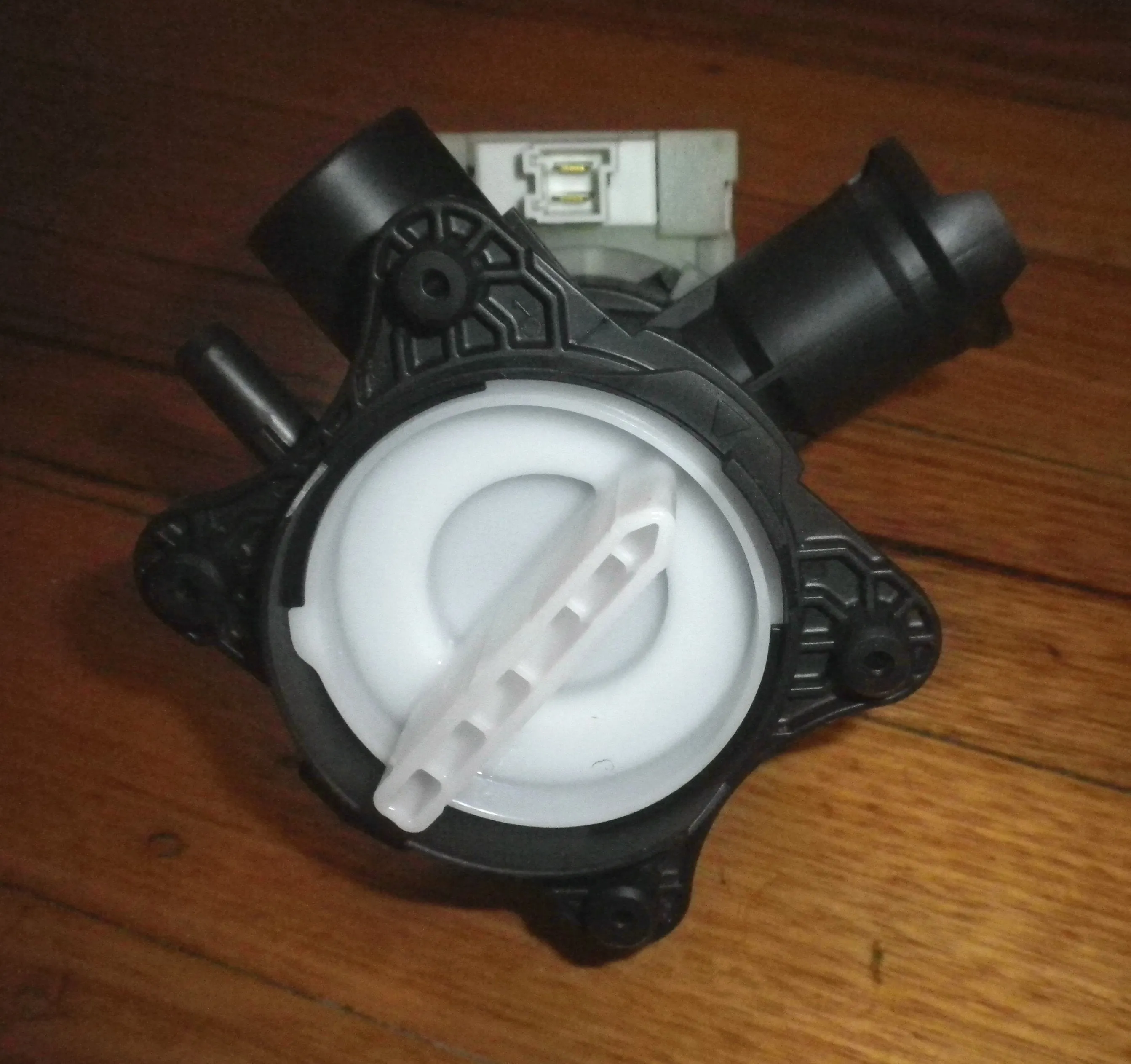 Genuine Bosch Logixx WAS32742AU Magnetic Drain Pump - Part No. 145777, 00145777