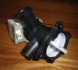 Genuine Bosch Logixx WAS32742AU Magnetic Drain Pump - Part No. 145777, 00145777