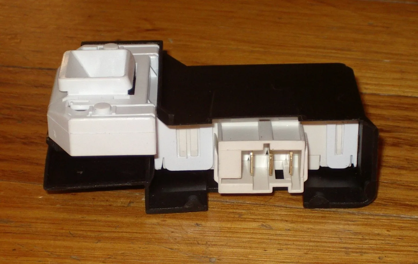 Genuine Bosch Maxx Front Loader Door Interlock Switch - Part # 603514