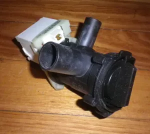 Genuine Bosch Maxx WAE24463AU Magnetic Drain Pump - Part No. 145787, 00145787