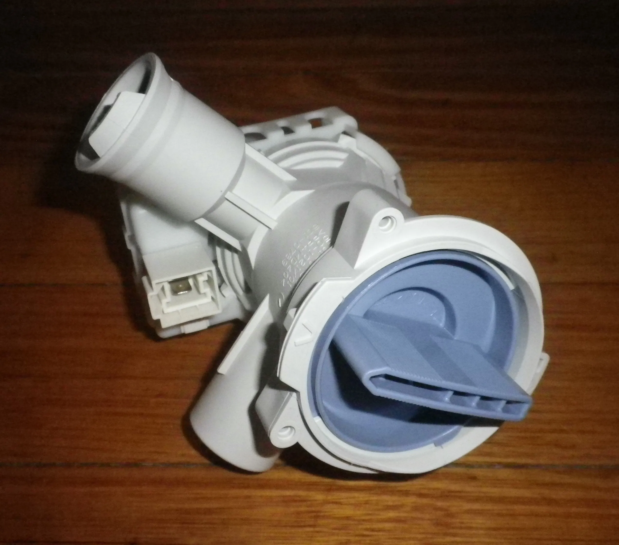 Genuine Bosch WAT24261AU Magnetic Drain Pump - Part No. 146083, 00146083