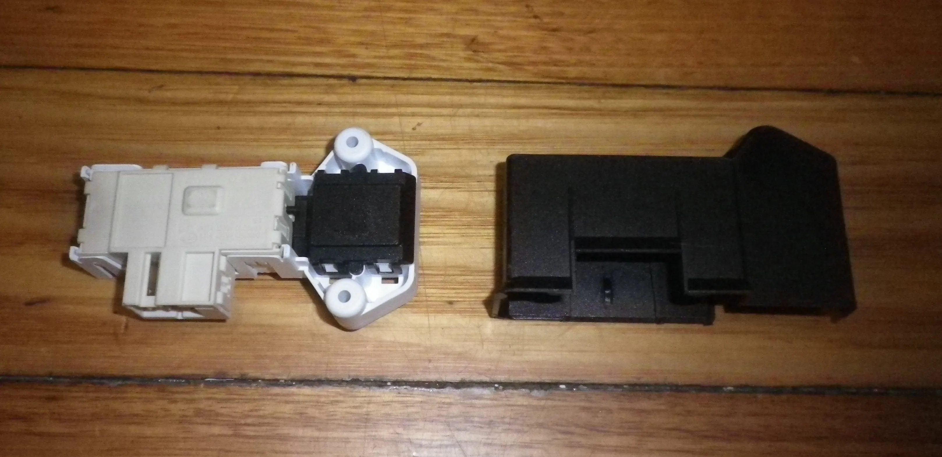 Genuine Early Bosch Front Loader Door Interlock Switch - Part # 182154, 00182154