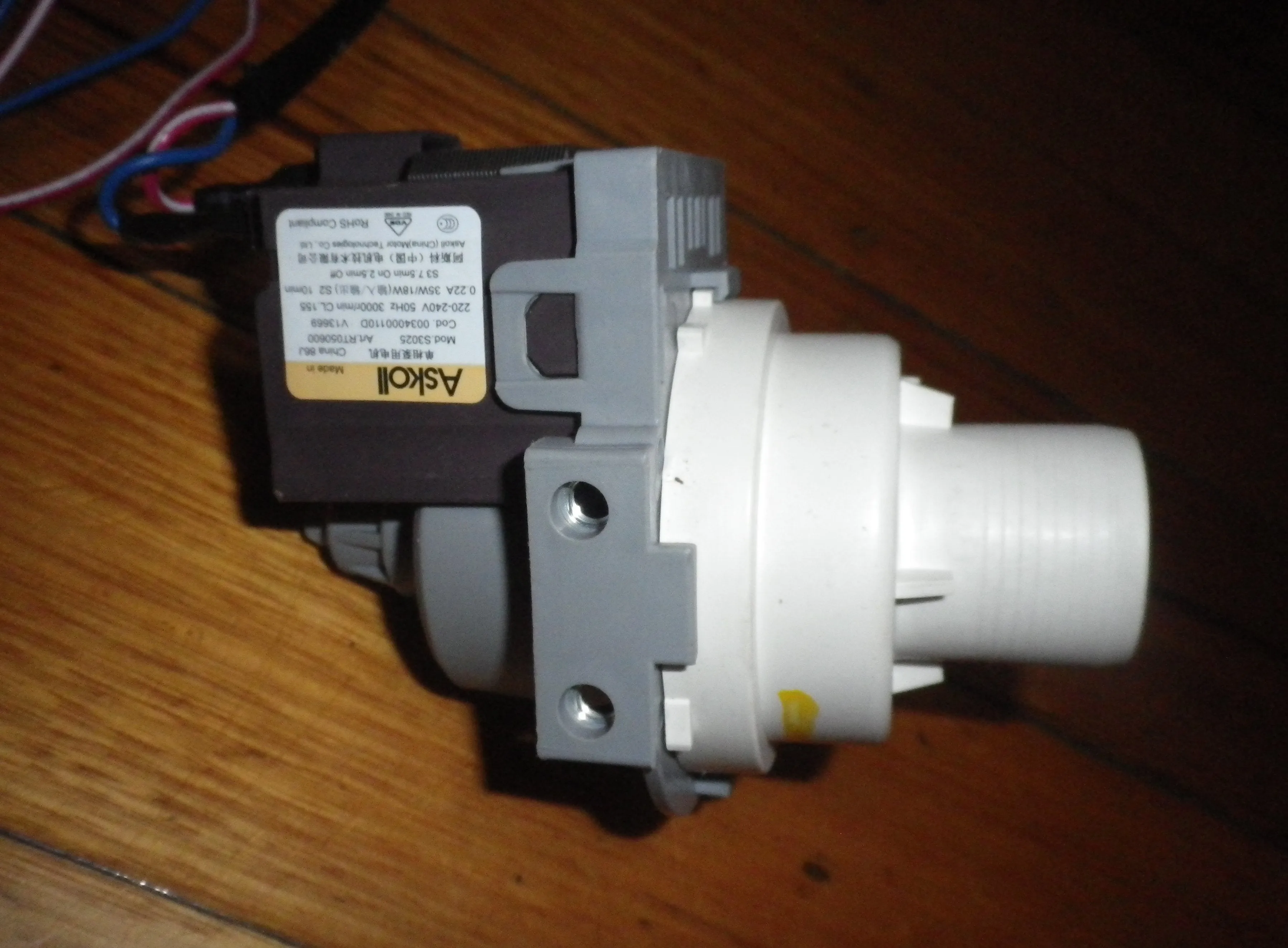 Genuine Haier Magnetic Pump Motor with Flyleads - Part No. H0034000110D