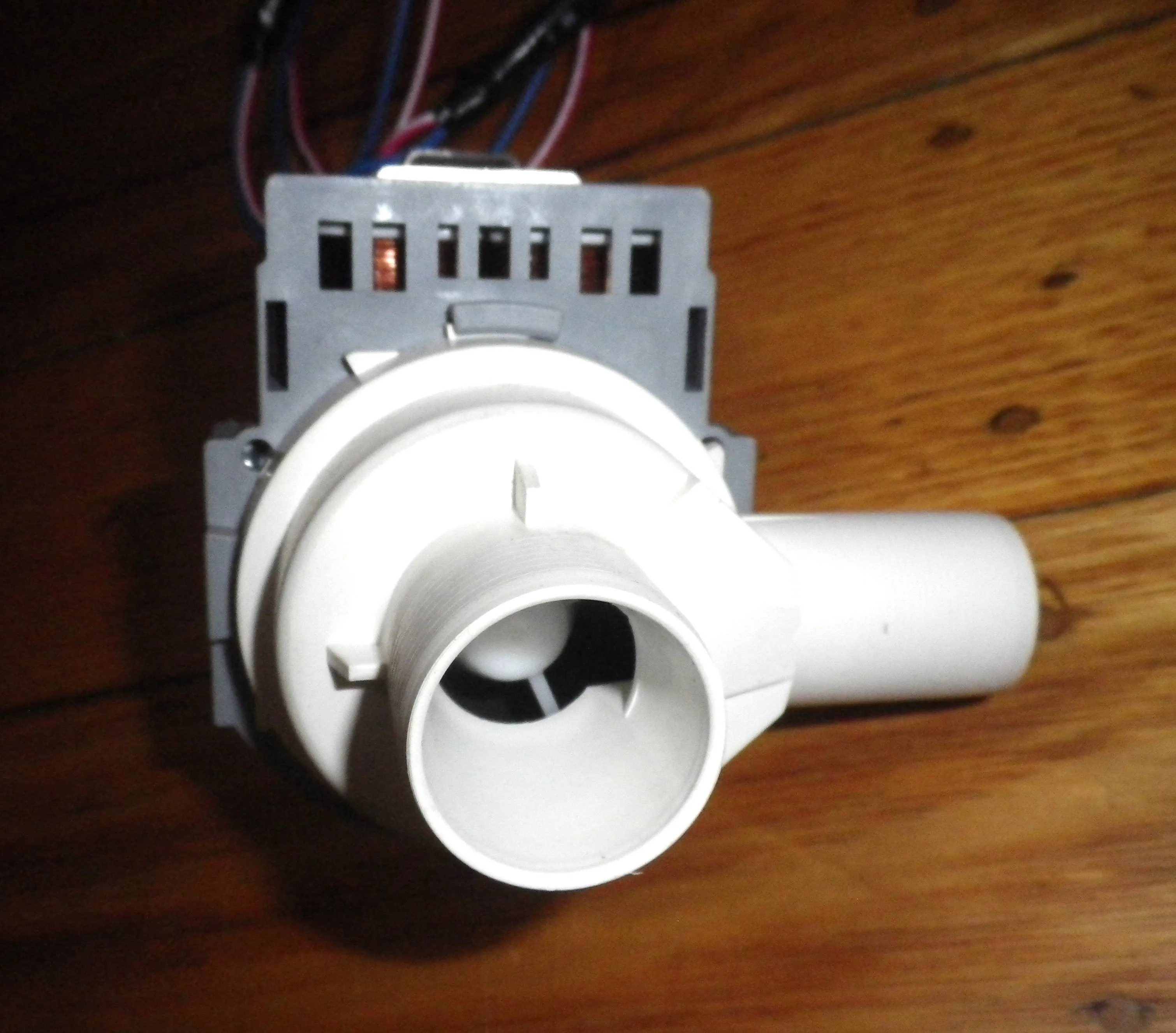 Genuine Haier Magnetic Pump Motor with Flyleads - Part No. H0034000110D